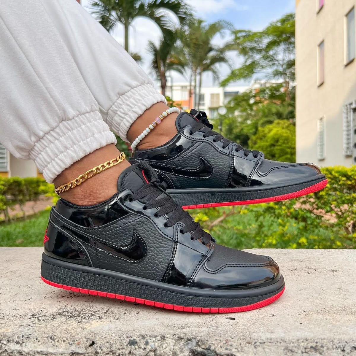 Nike Air Jordan Retro 1 Charol