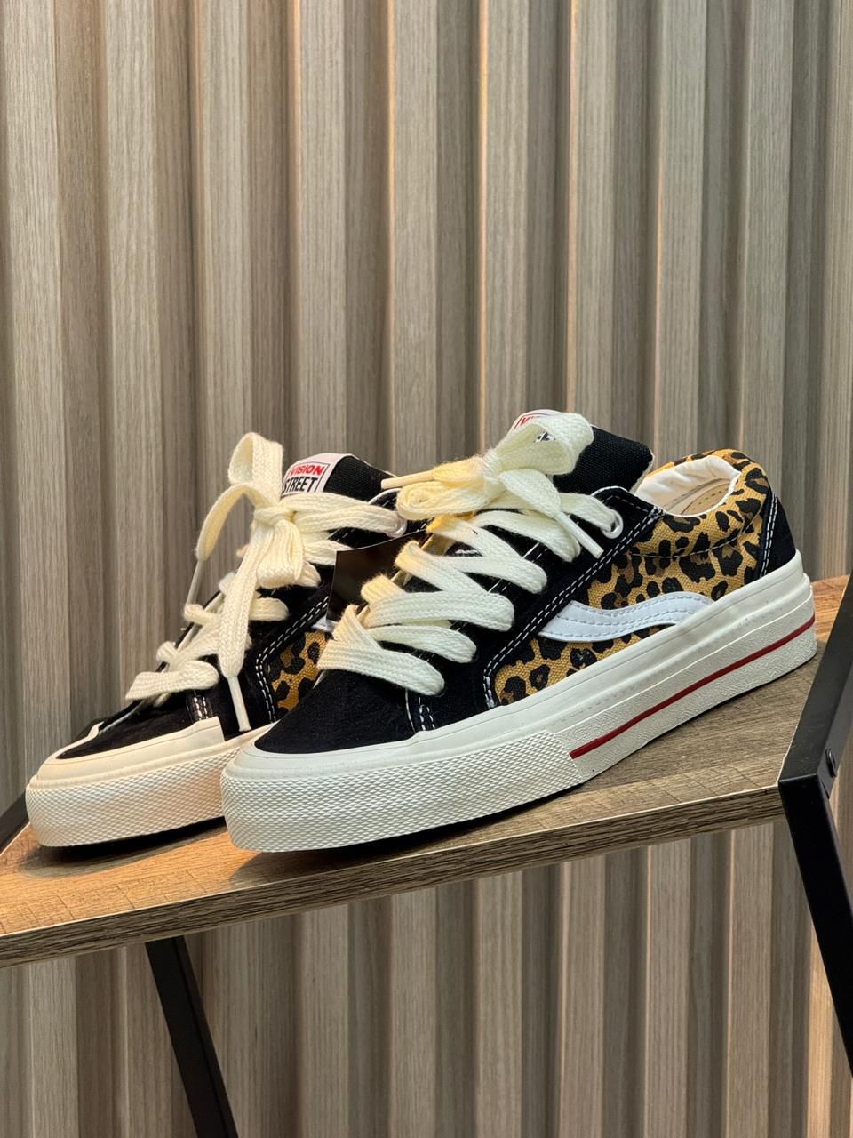 Vans Leopardo