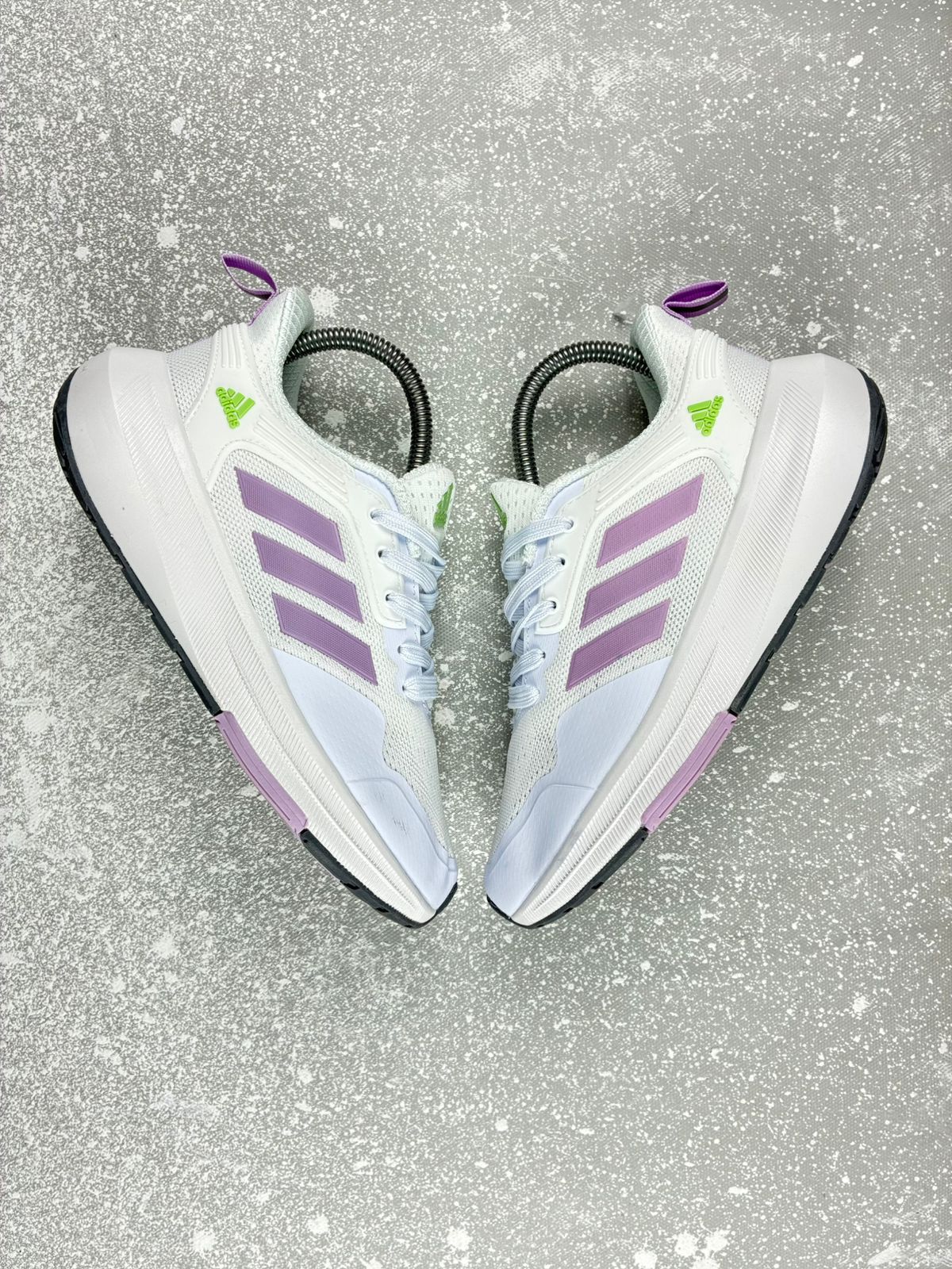Adidas Bounce