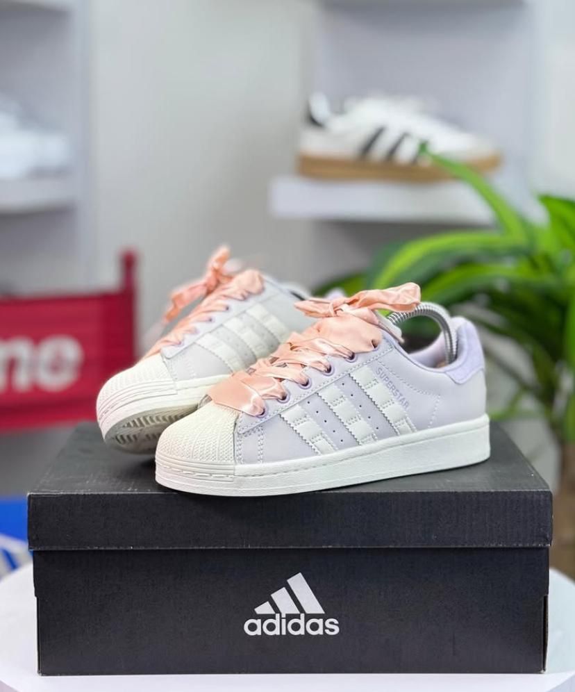 Adidas Superstar
