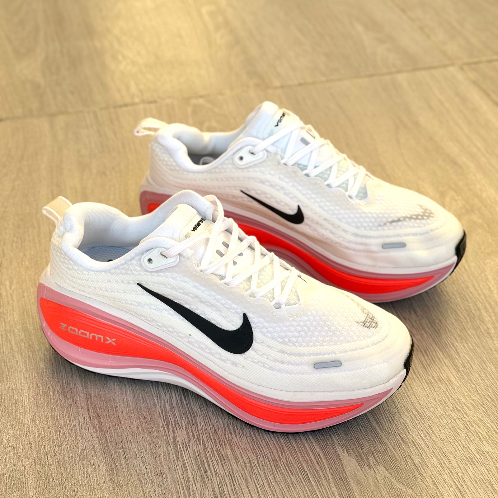 Nike Vomero Plus