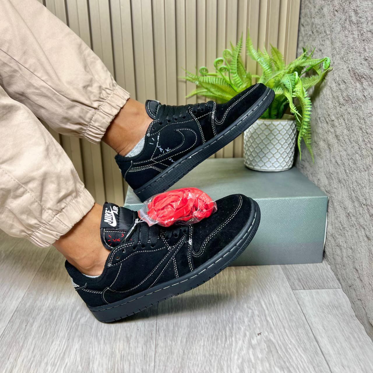 Jordan Retro 1 Travis