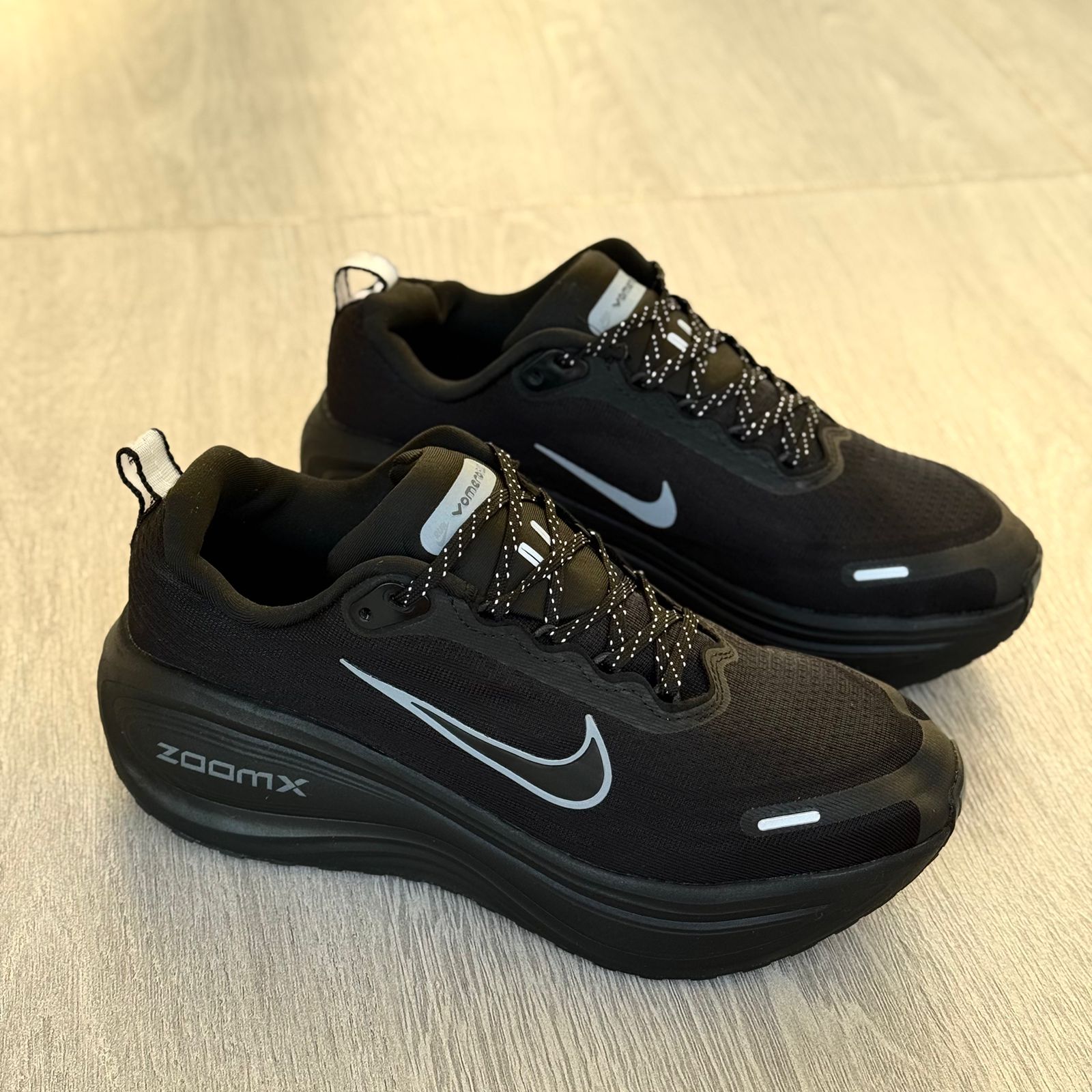 Nike Vomero Plus