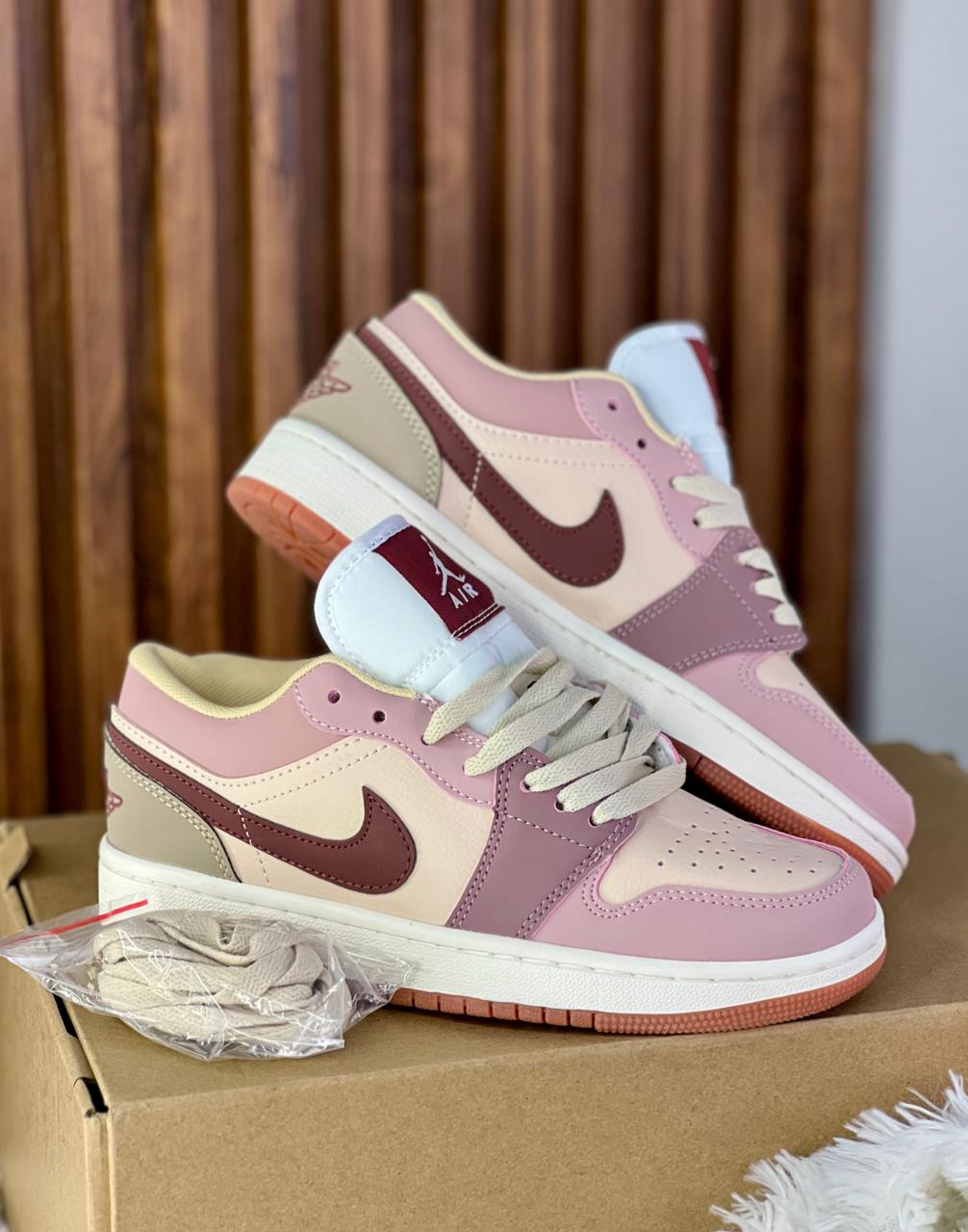 Nike Air Jordan Retro 1