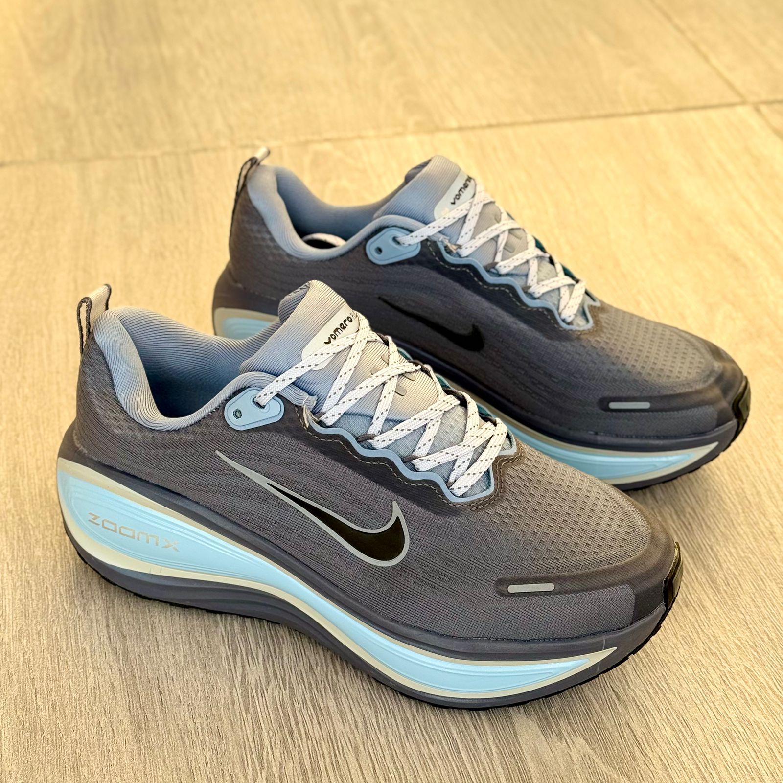 Nike Vomero Plus