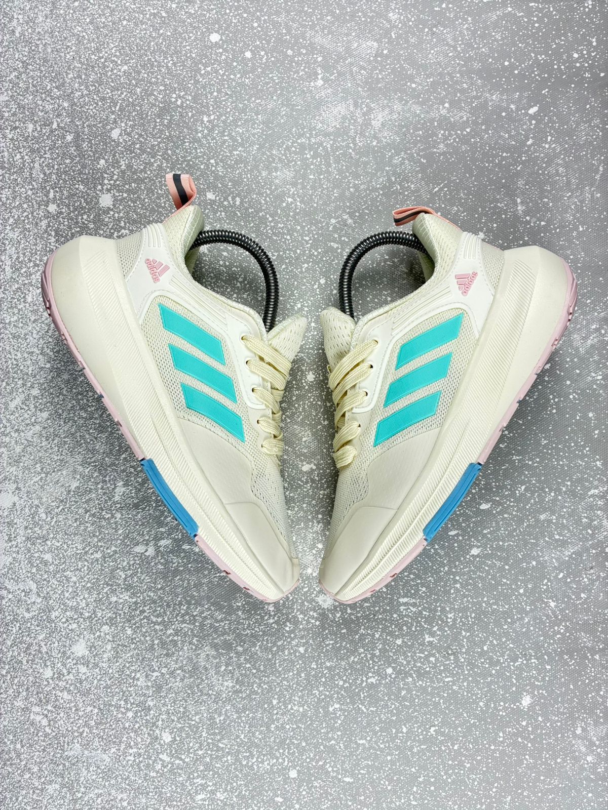 Adidas Bounce