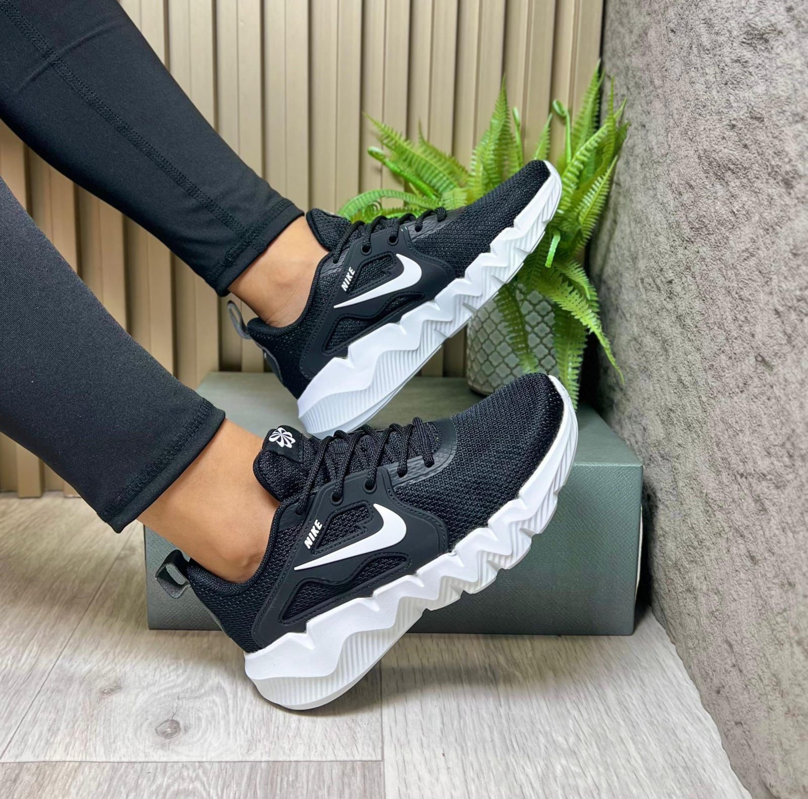 Nike Dash