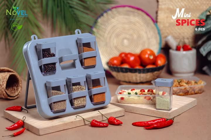Novel 6 in 1 Mini Crystal Spice Jars With Stand
