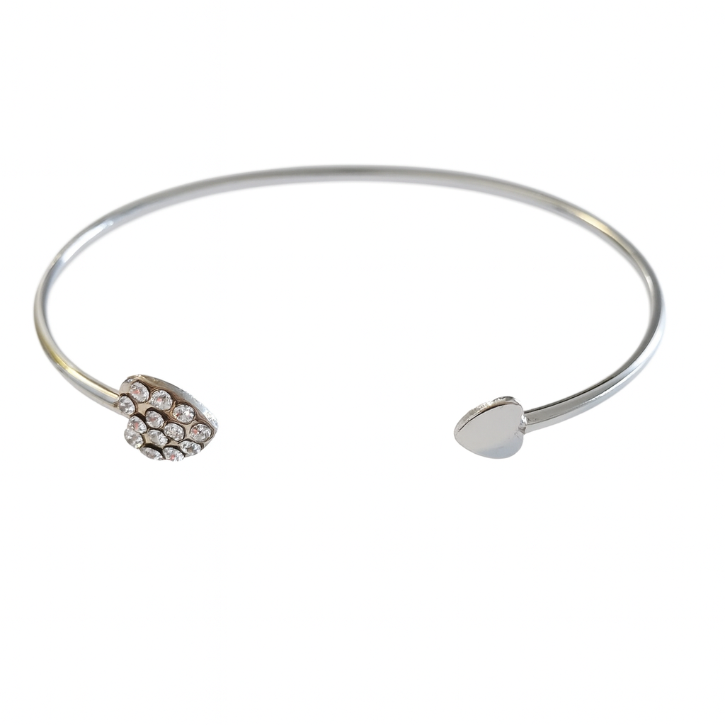 Pulsera de corazón plateada