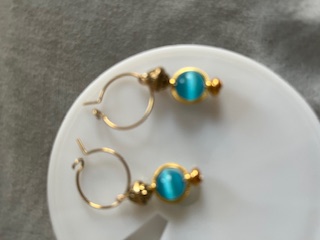 Boucles d'oreilles dorées  agate bleue