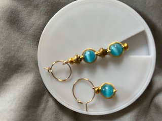 Boucles d'oreilles dorées  agate bleue
