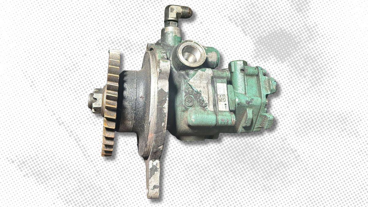 Volvo d13 fuel and power steering pump