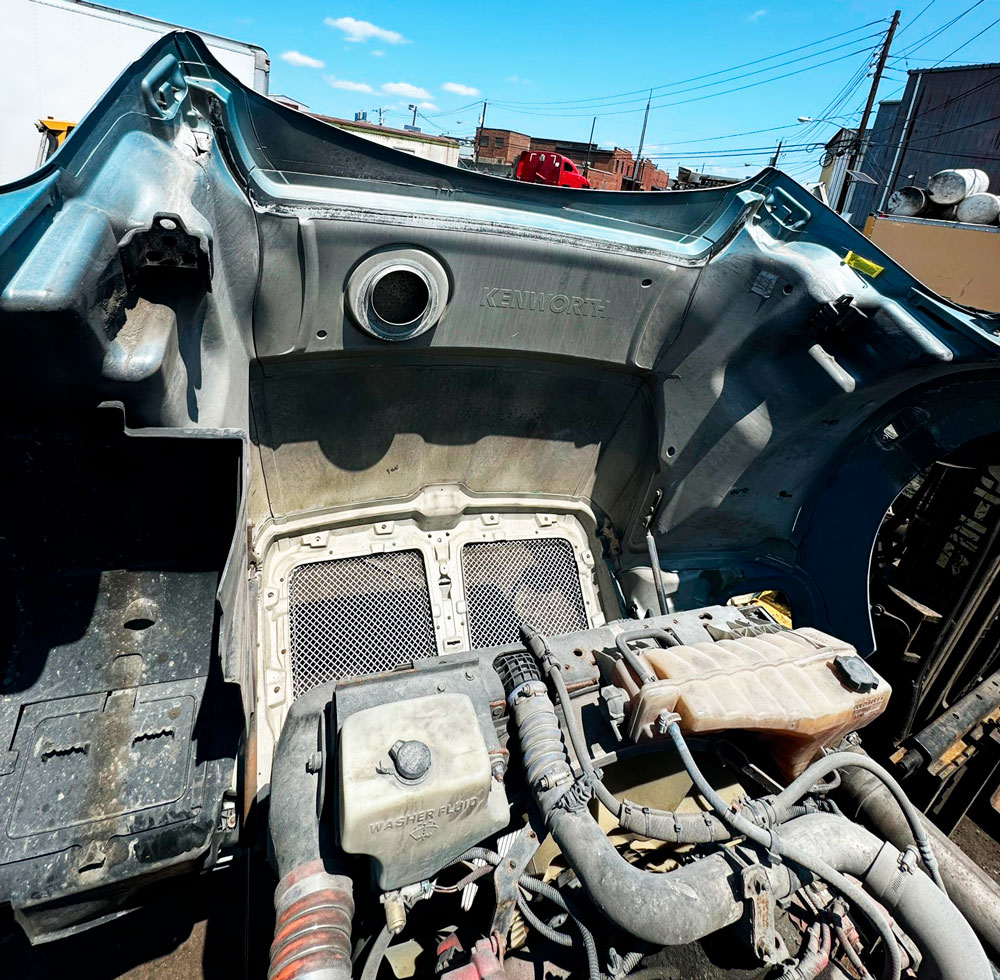 Kenworth T680 2014 Hood
