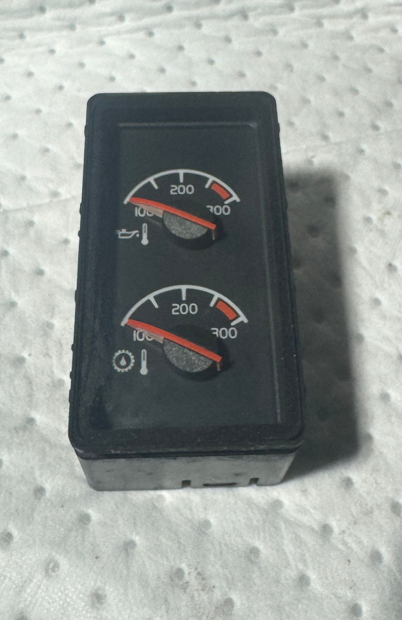 Volvo Oil & Water Temperature Gauge 20725086-P01