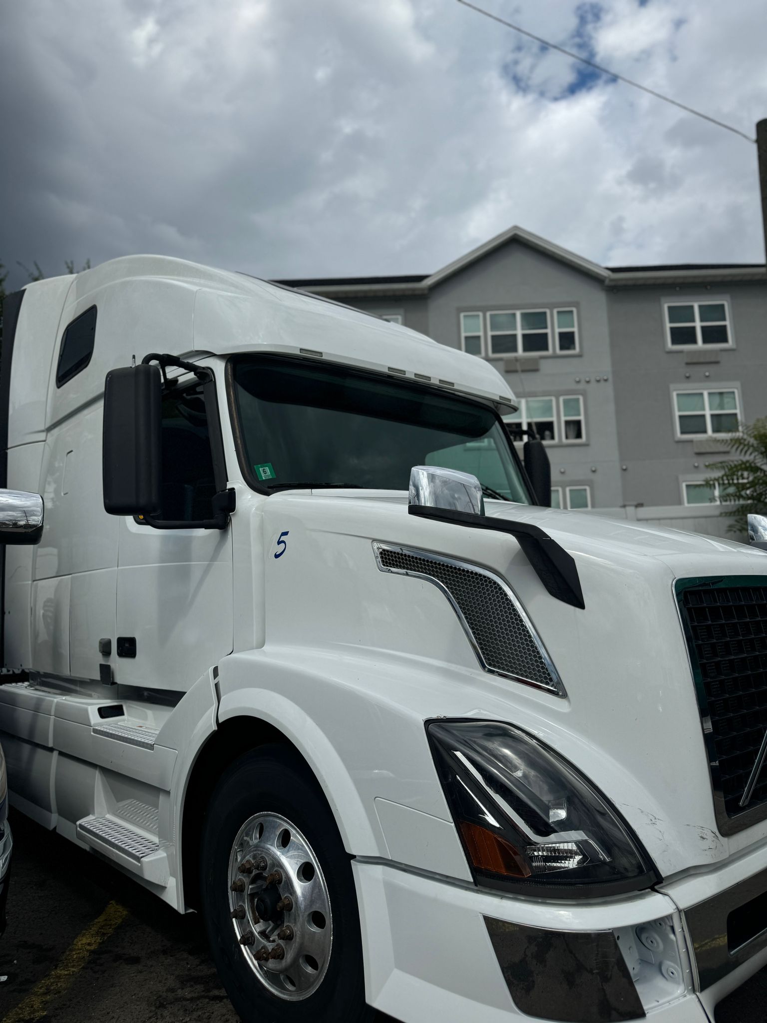 VOLVO 2016