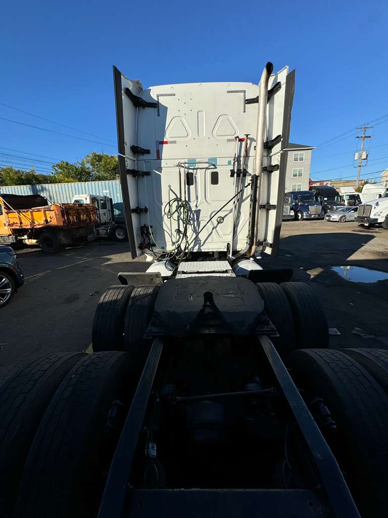 2015 FREIGHTLINER CASCADIA GLIDER
