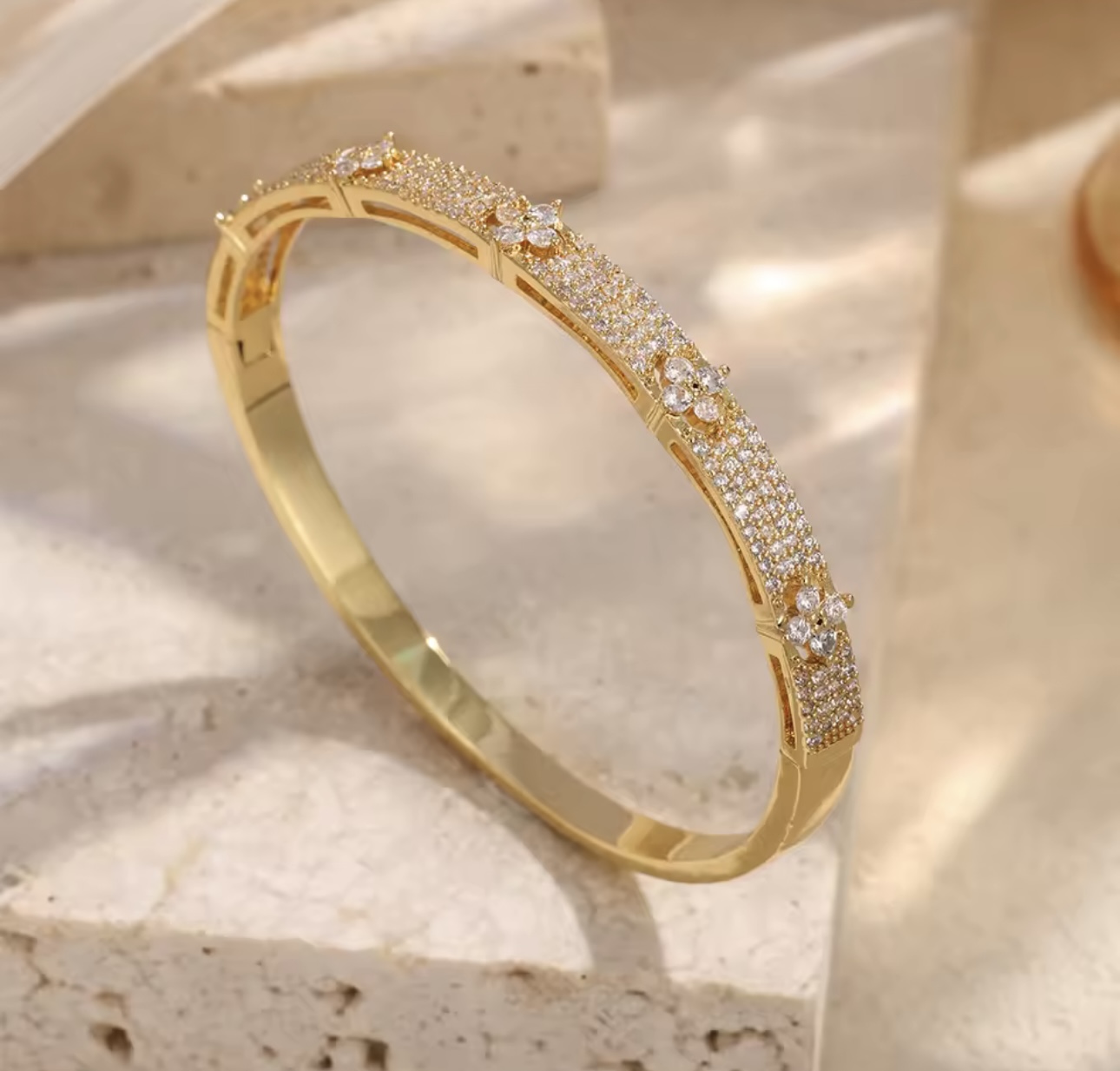 Bracelet jonc diamant