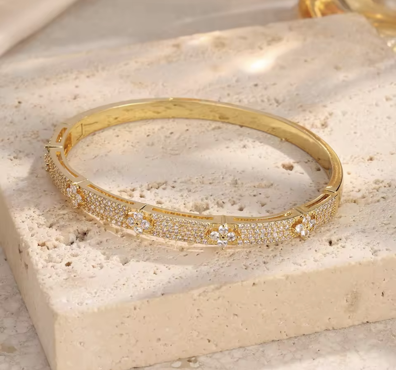 Bracelet jonc diamant 