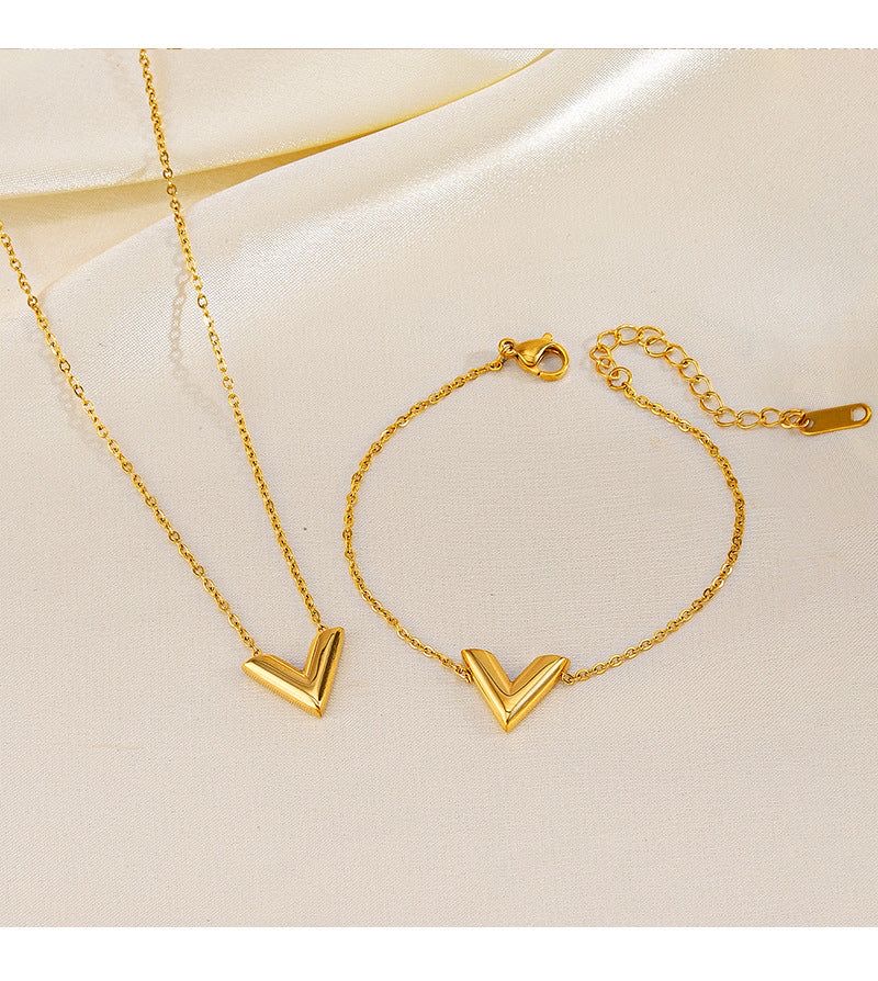 Collier V doré 
