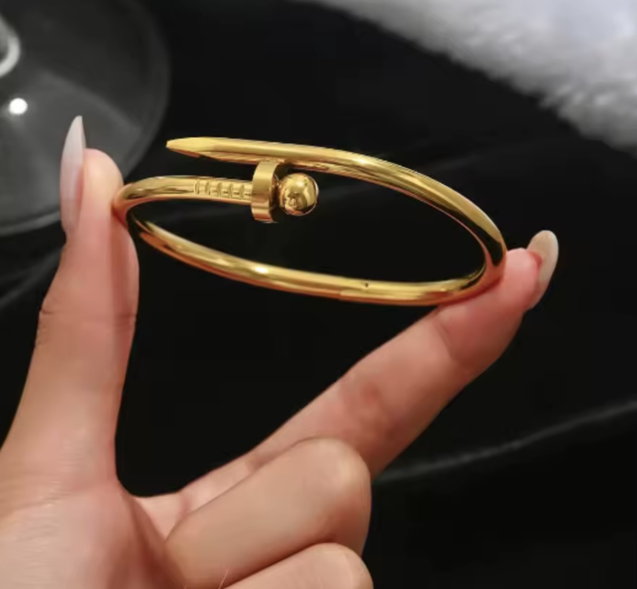 Bracelet jonc clou 