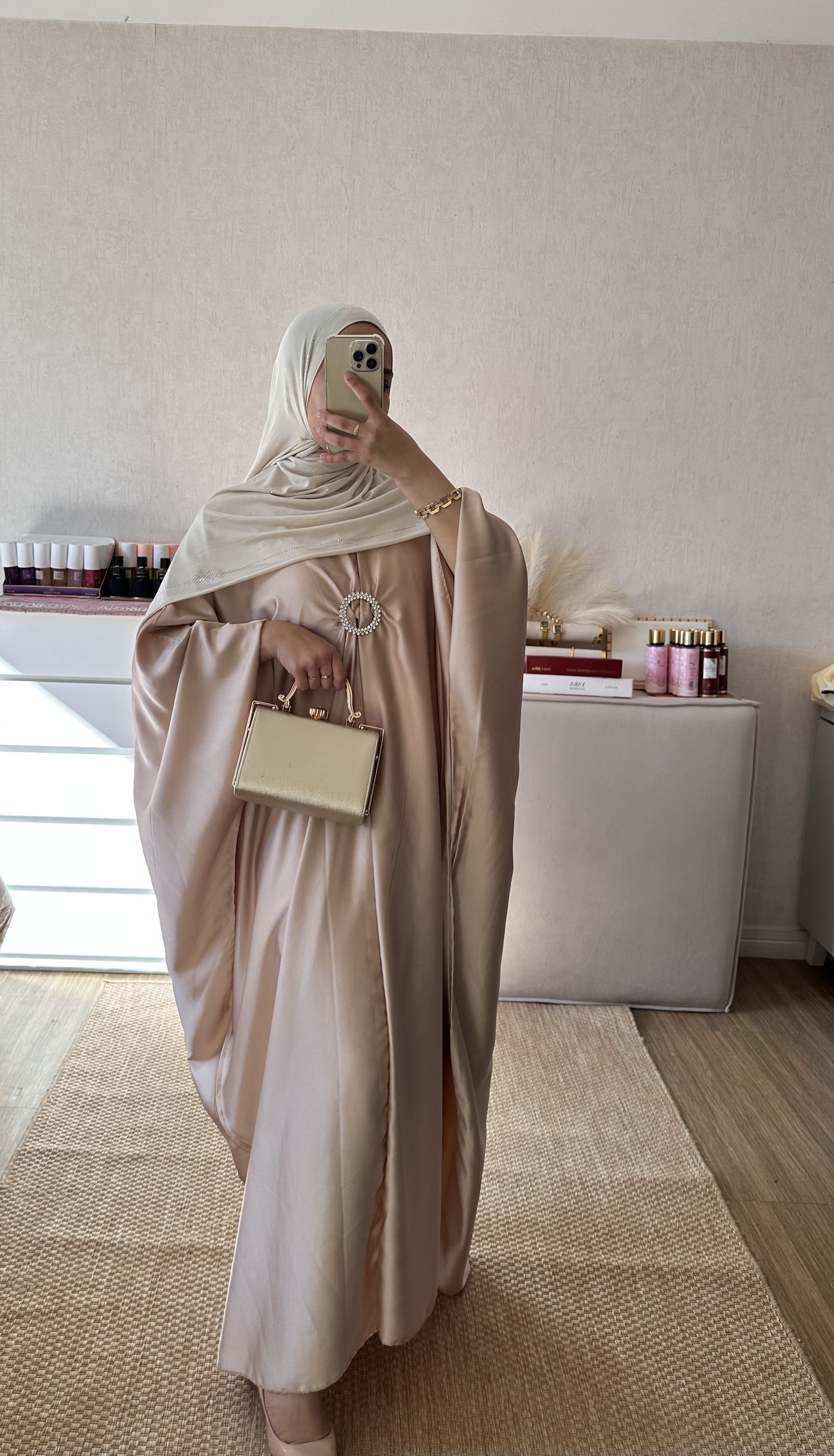 Abaya élégante en satin