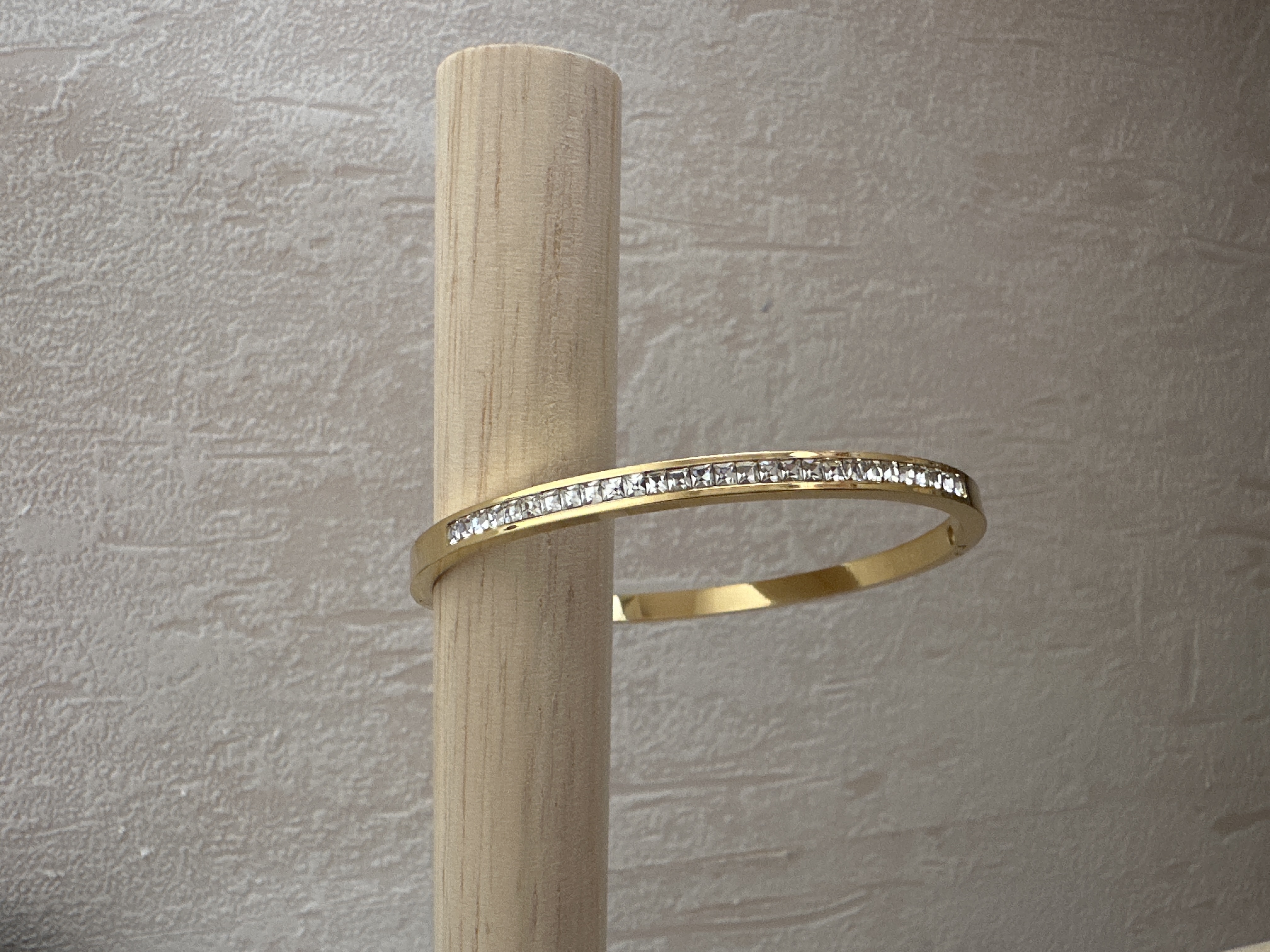 Bracelet jonc à strass 