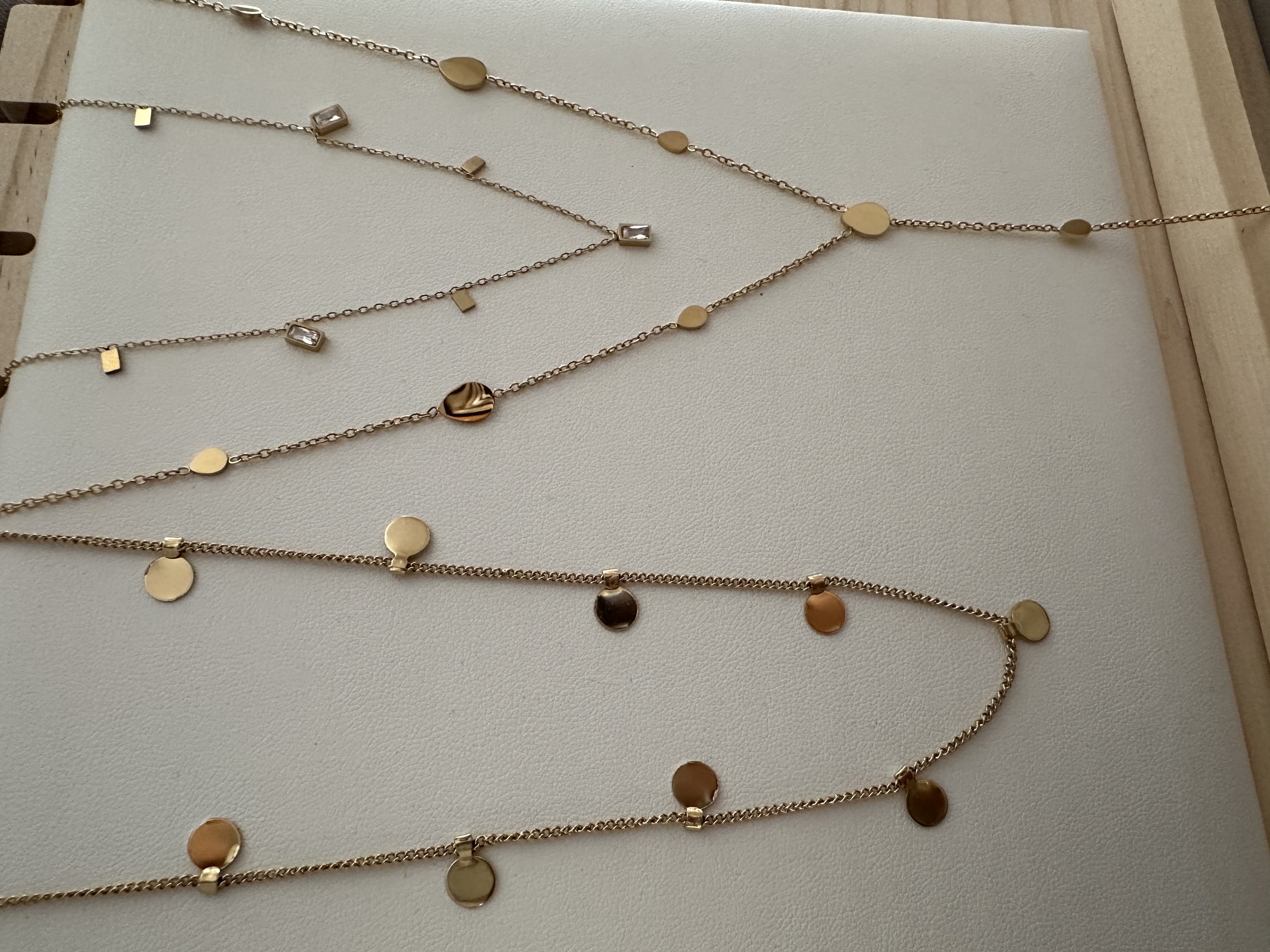 Colliers 3 styles