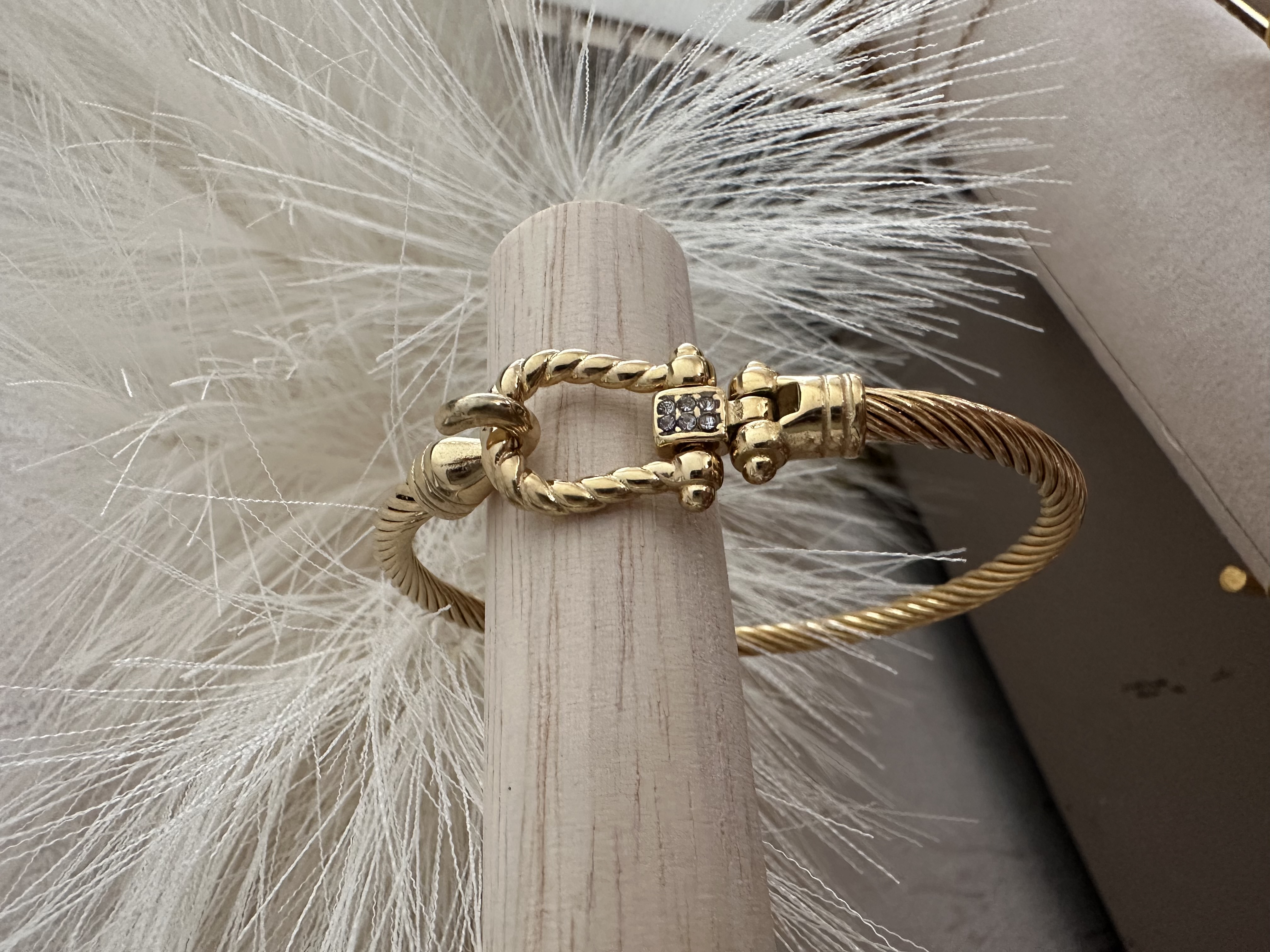 Bracelet fer a cheval diamant