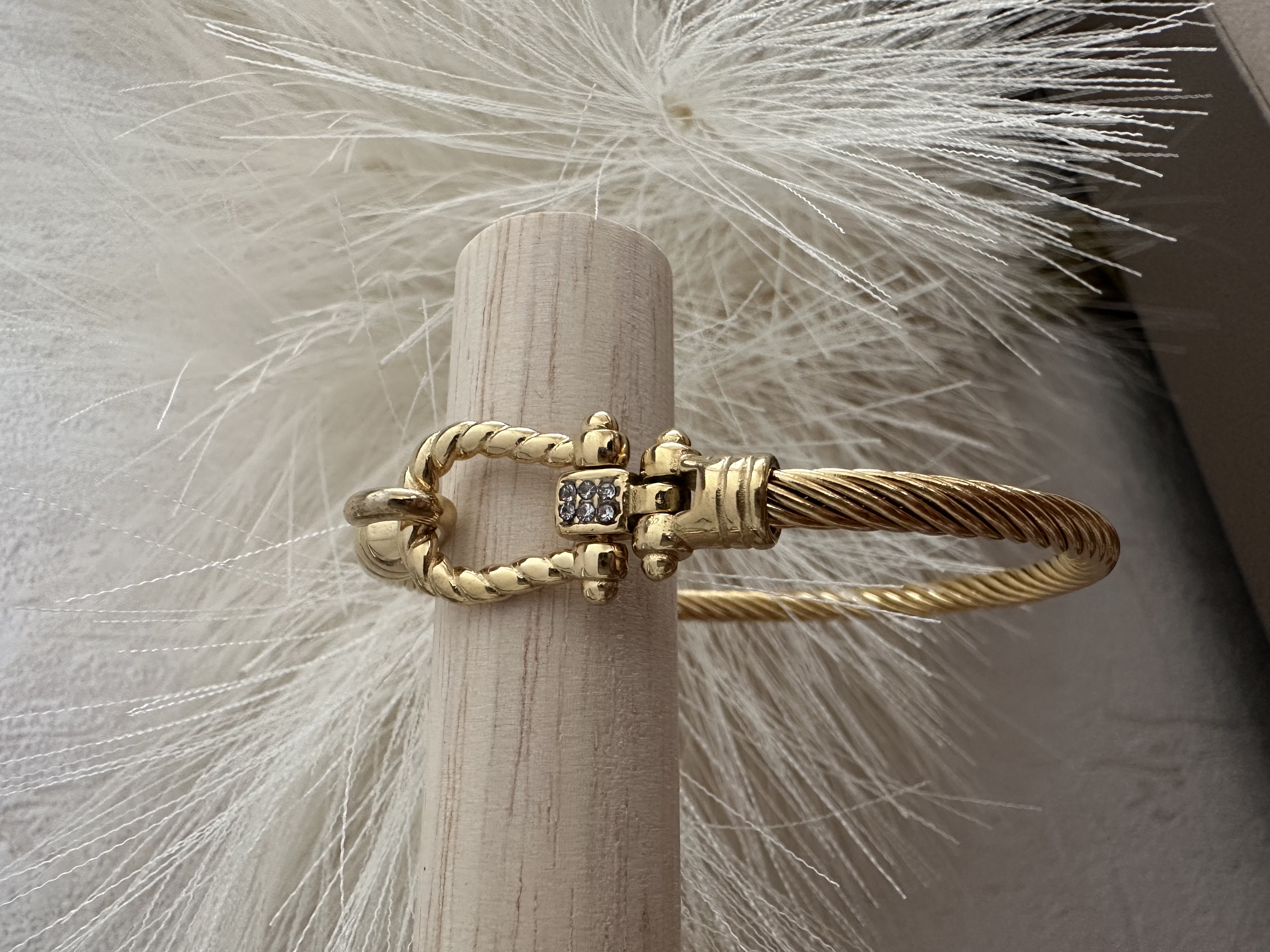 Bracelet fer a cheval diamant