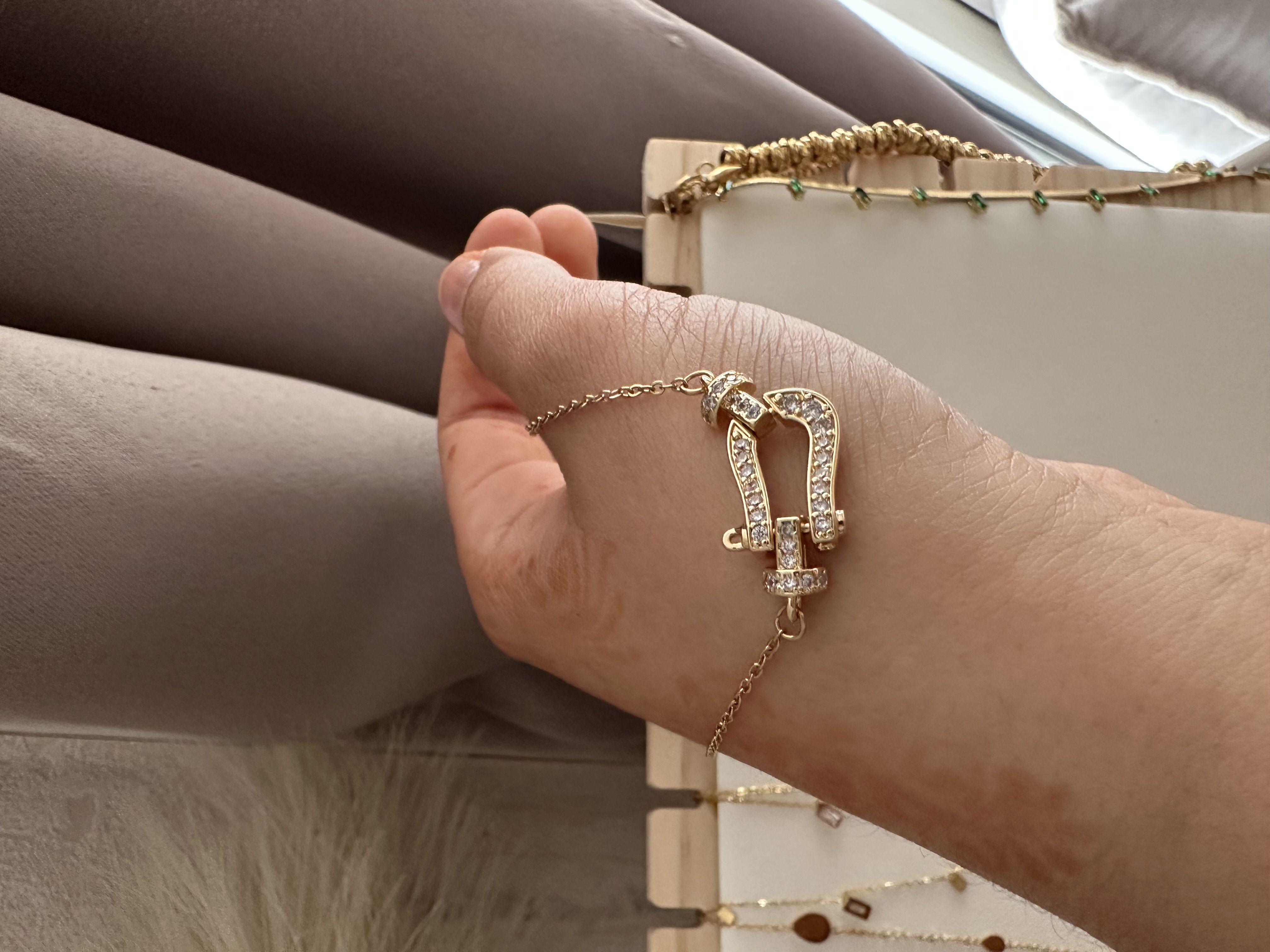 Collier pendentif fer a cheval 