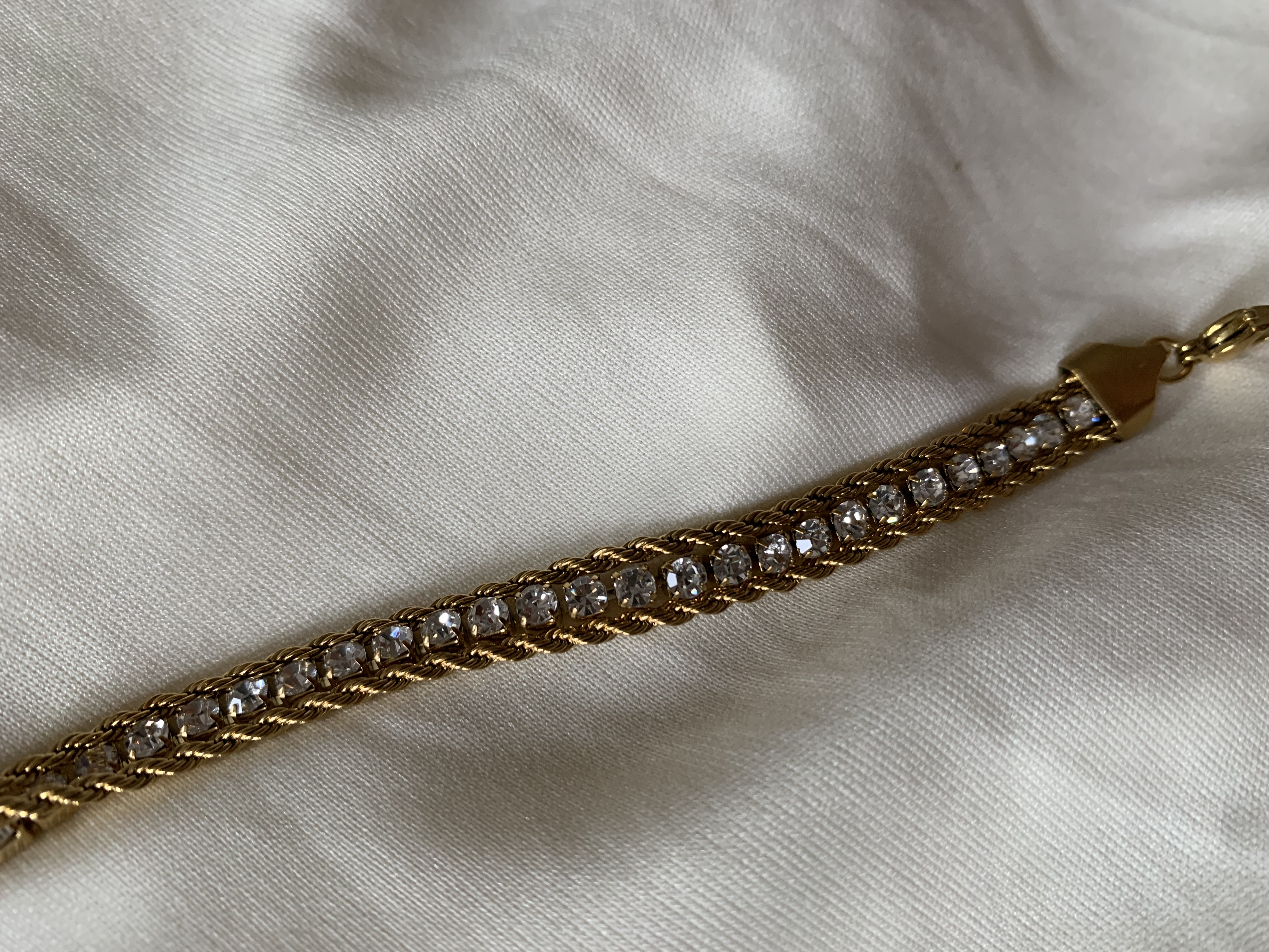 Gourmette doré diamantée