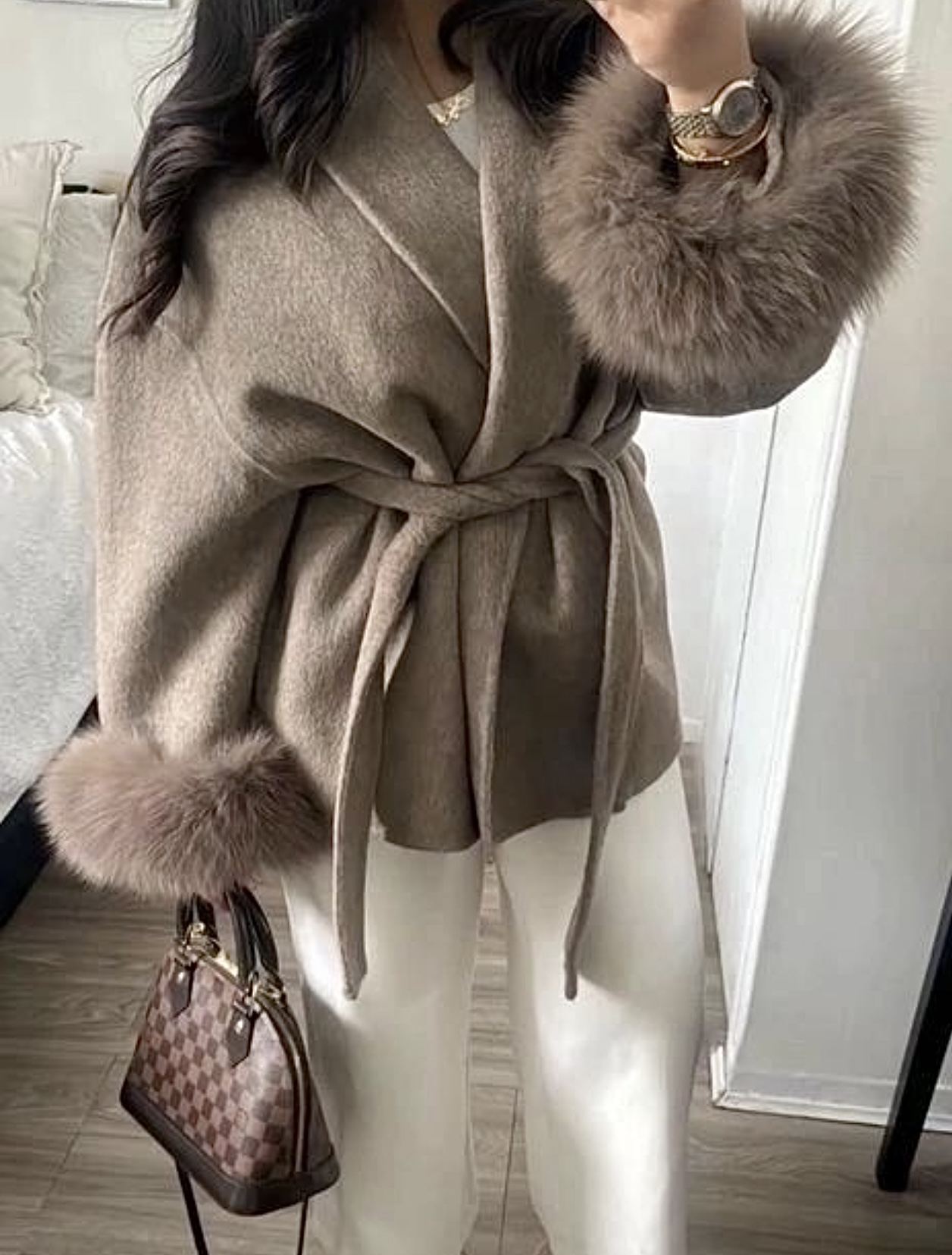 Manteau court manches froufrou 