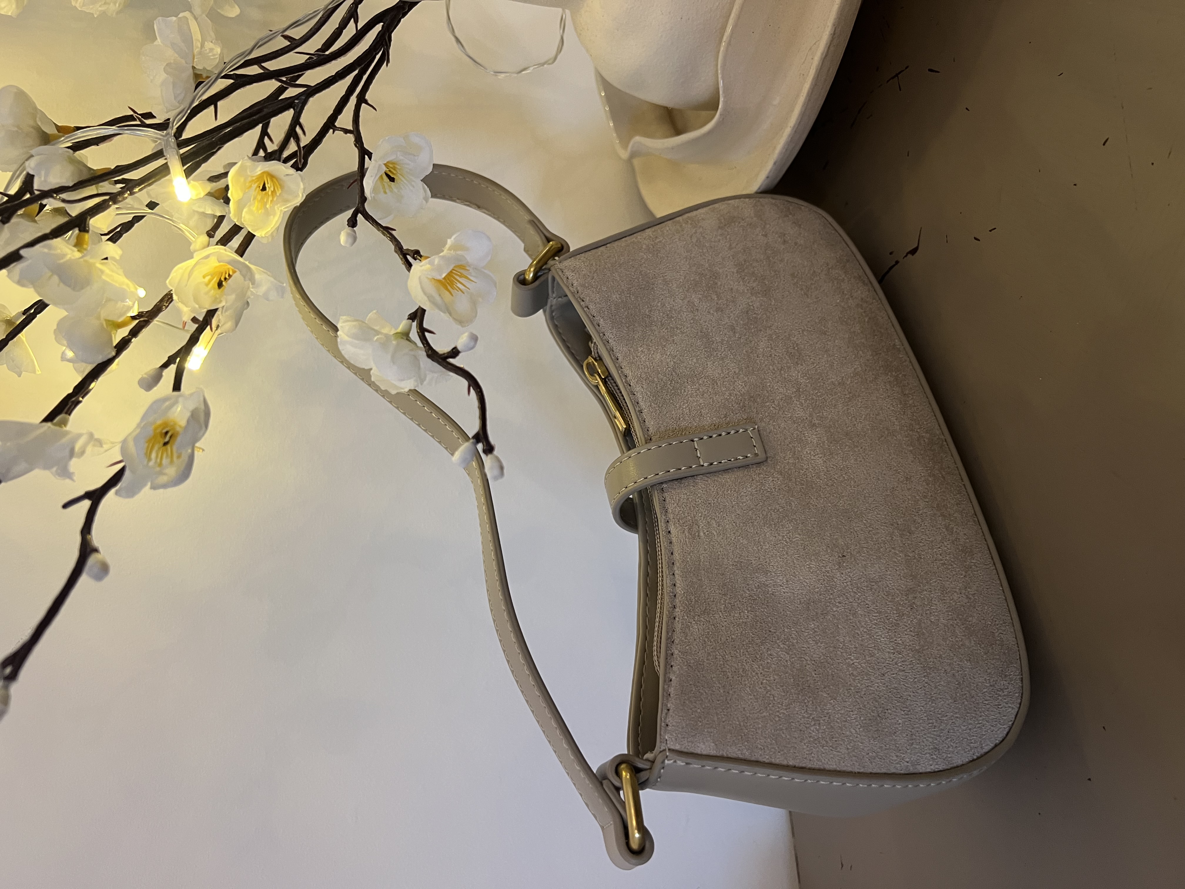 Sac avec fermeture doré effet daim