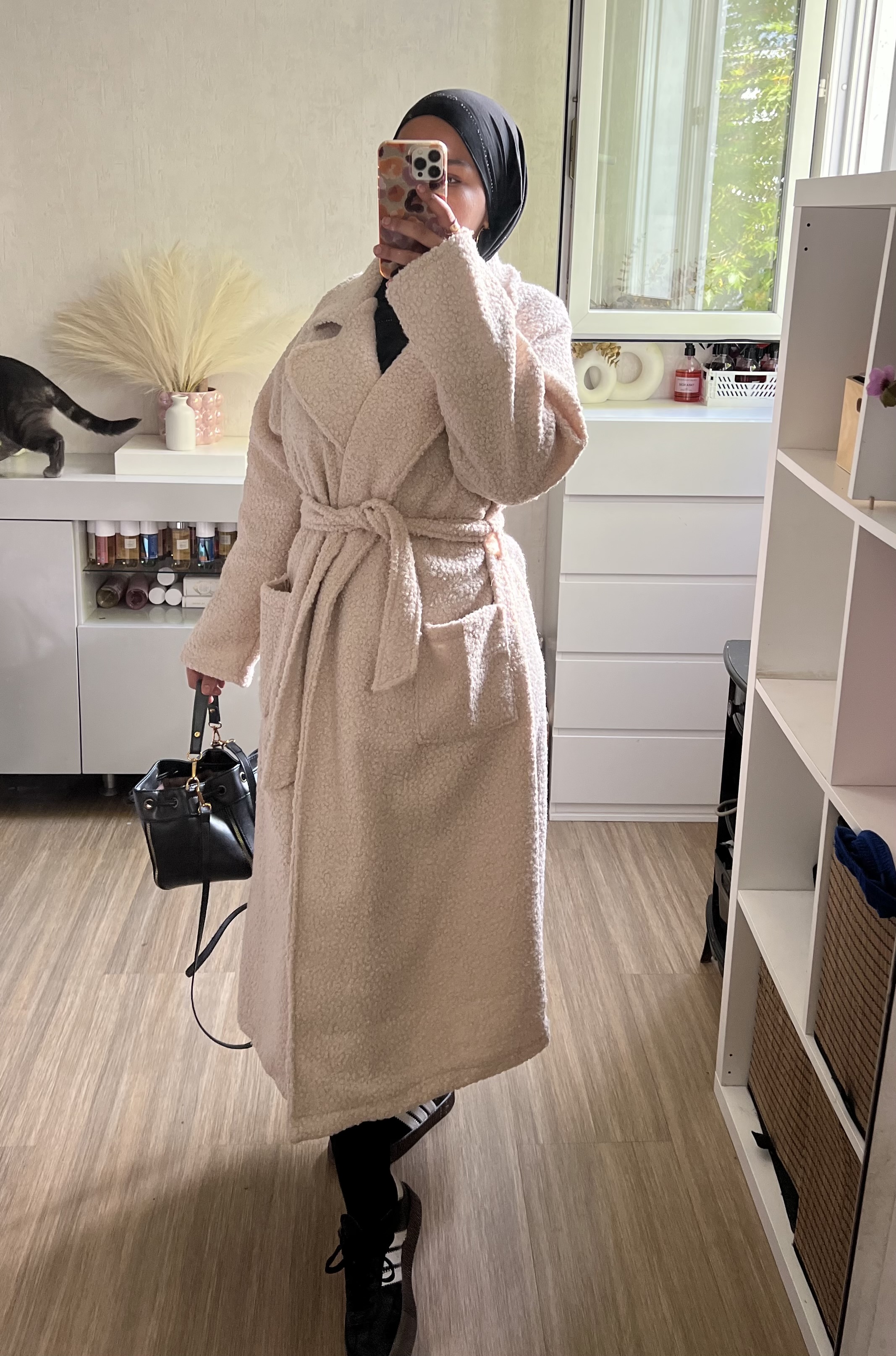 Manteau long en tissu peluche