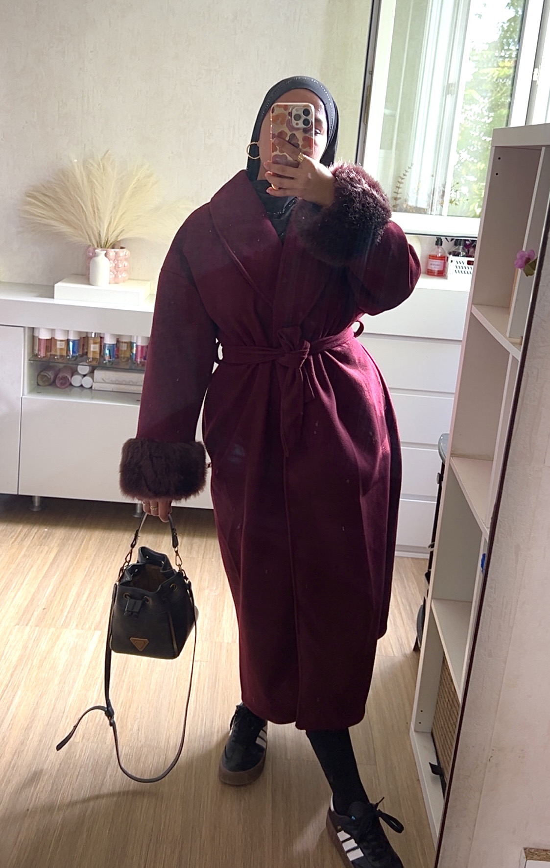 Manteau long manches frou-frou
