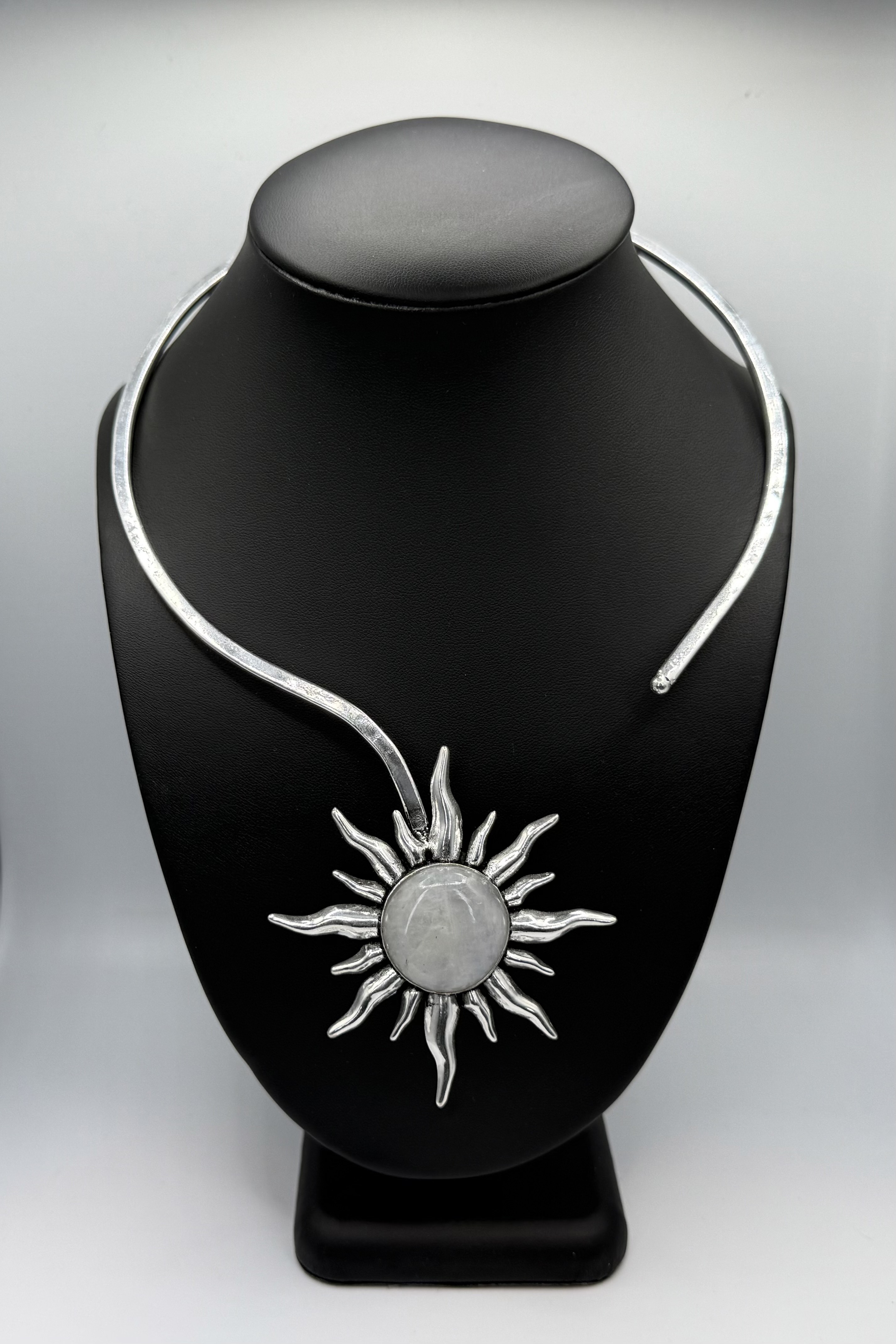 Celestial Sunburst Choker Necklace
