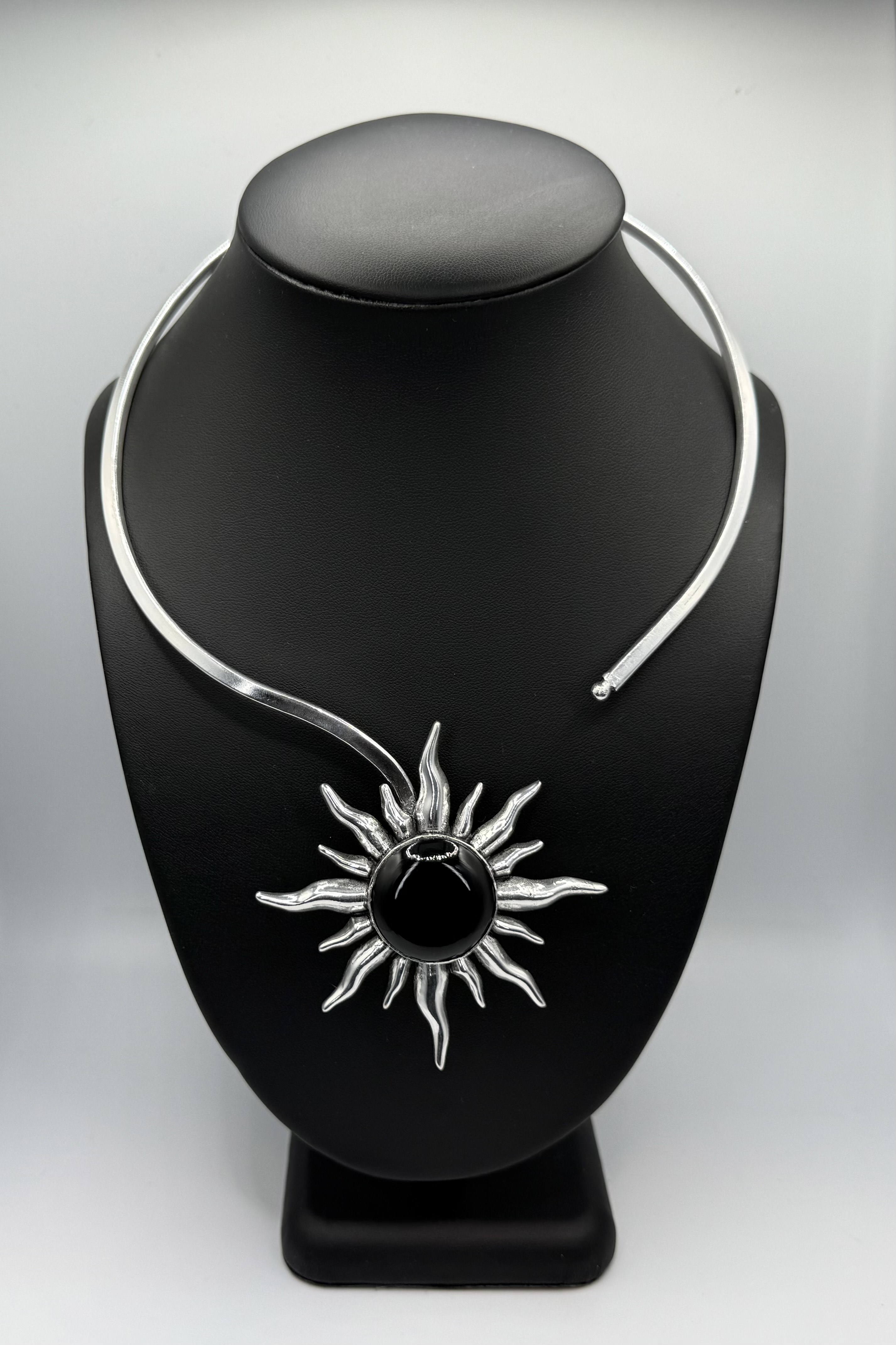 Obsidian Eclipse Sunburst