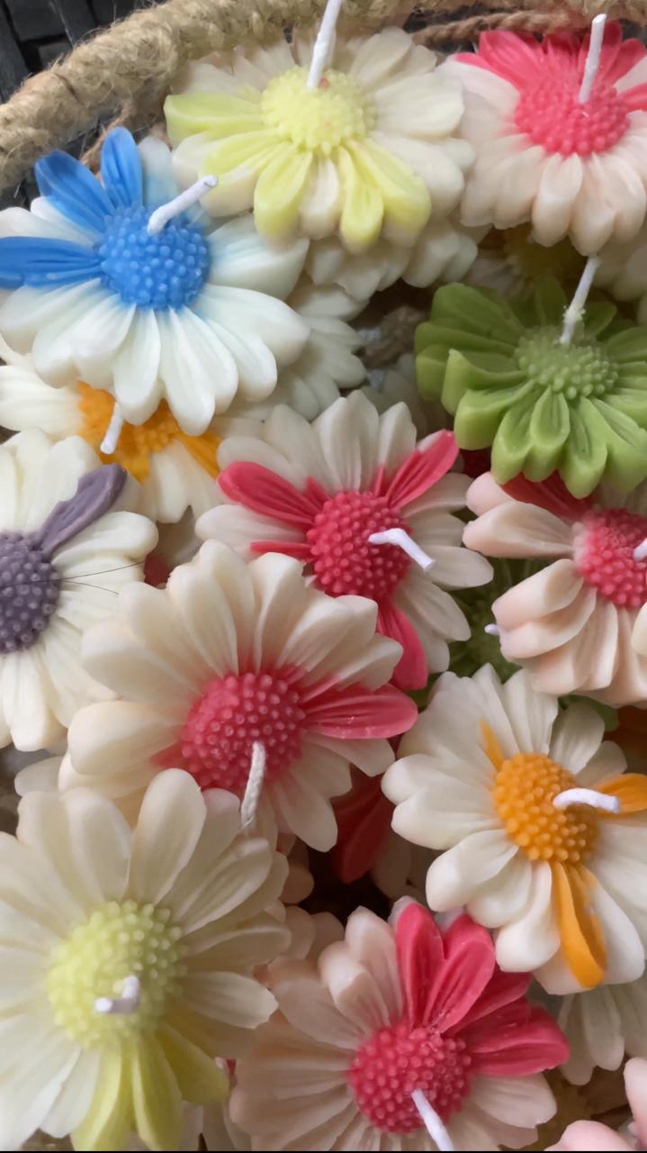 Daisy Floating Candle