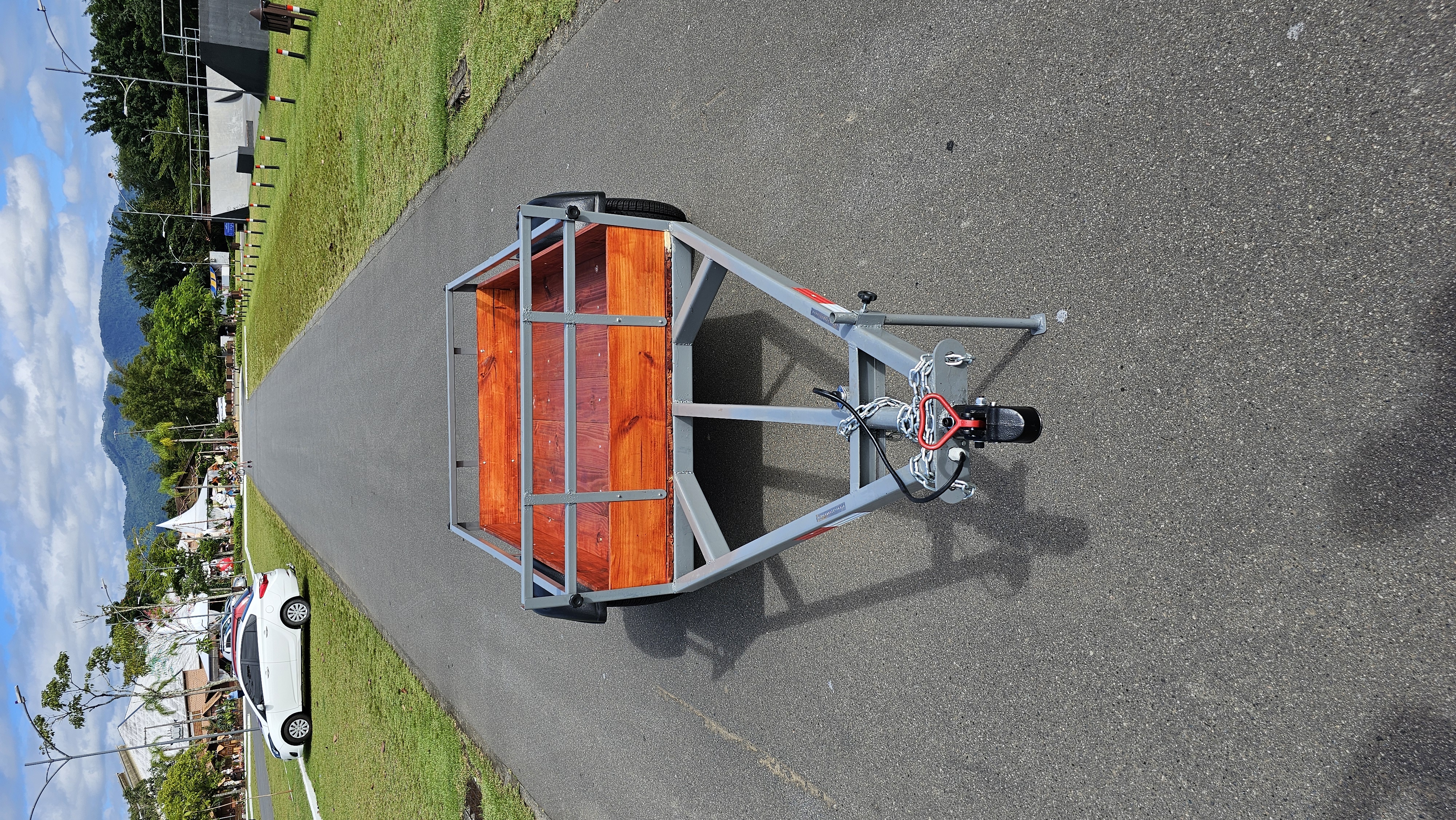 Aluguel mensal de Carretinha Reboque 2m x 1,2m - Capacidade de 500kg