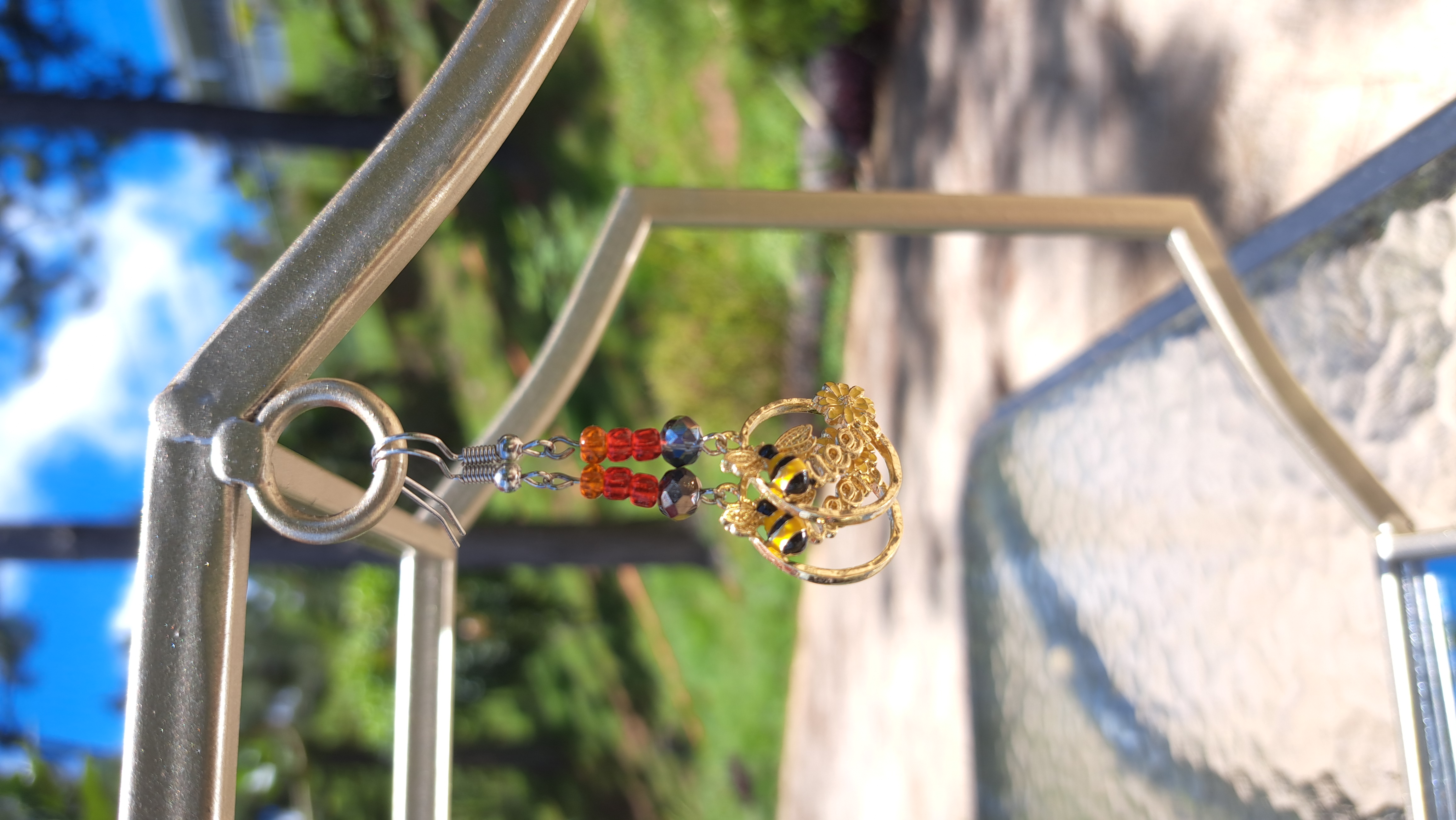 Queen bee Earrings