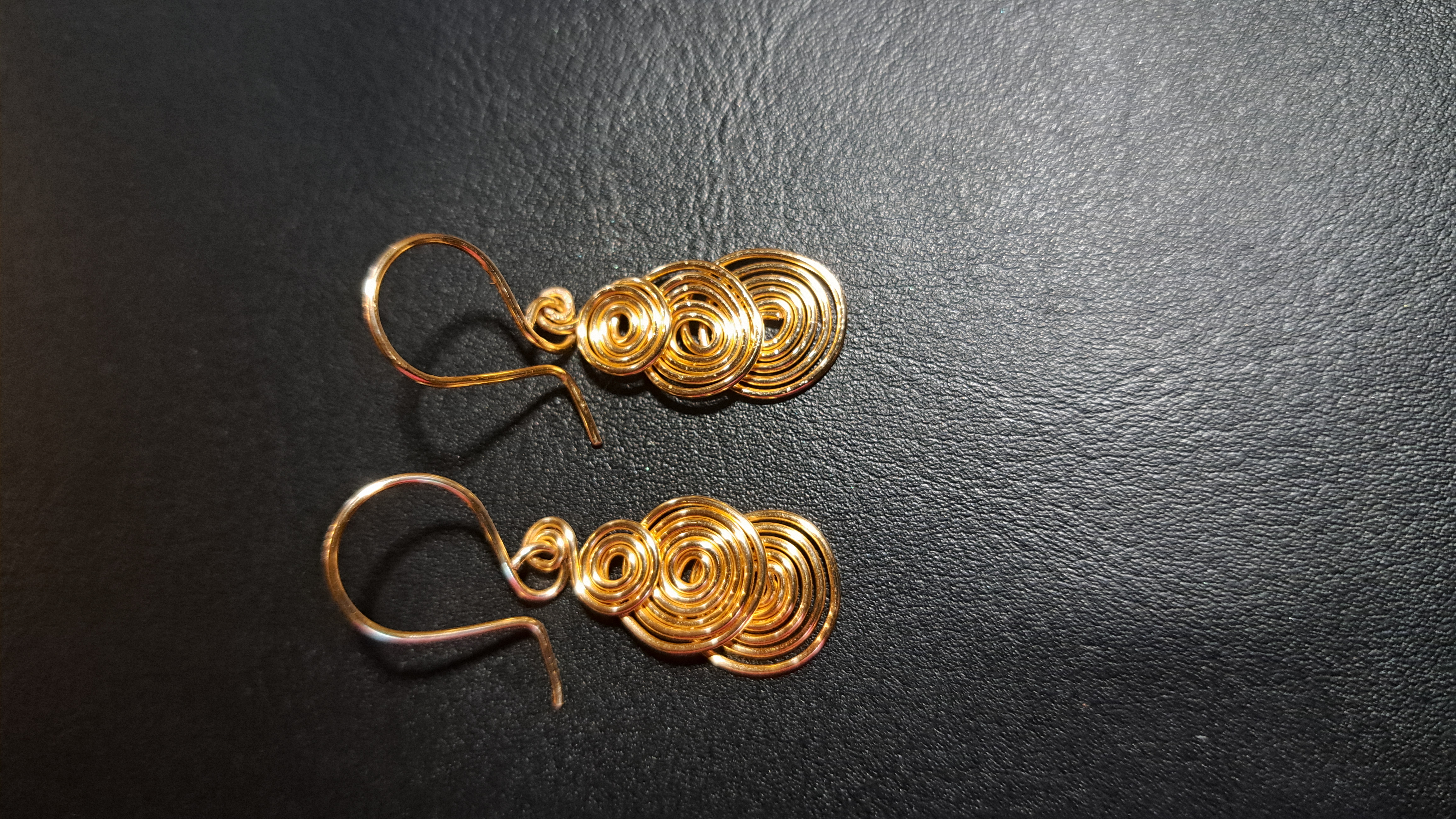 Minimalist spiral earrings Earrings