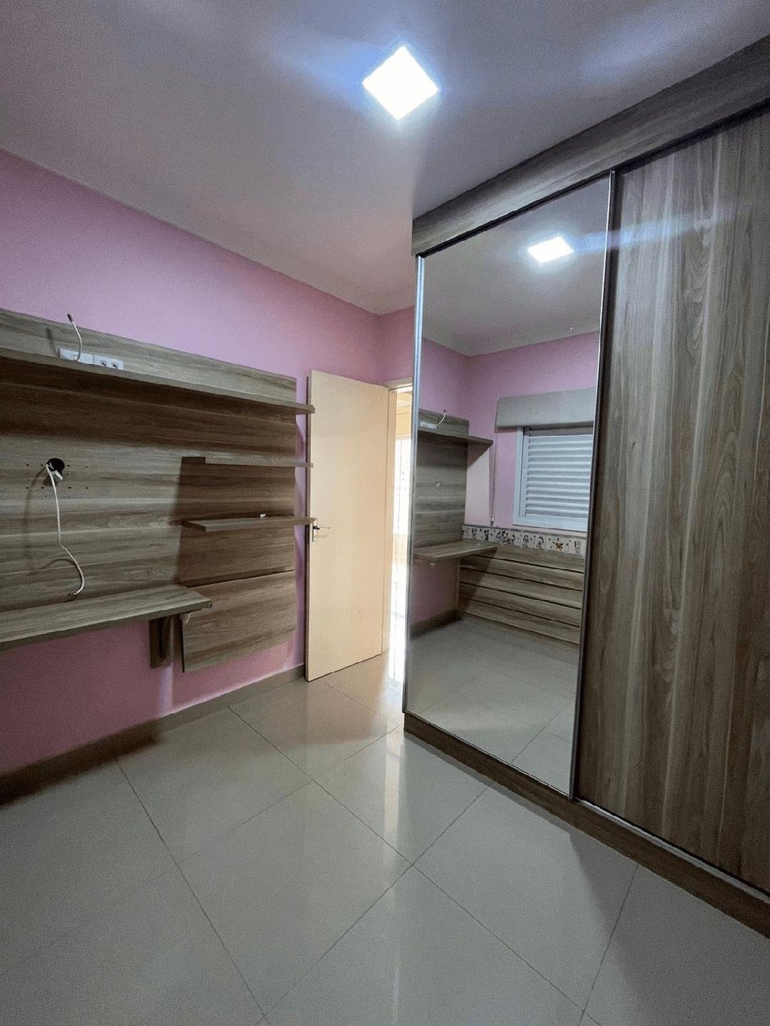 Unidade 5161 St. Mônica