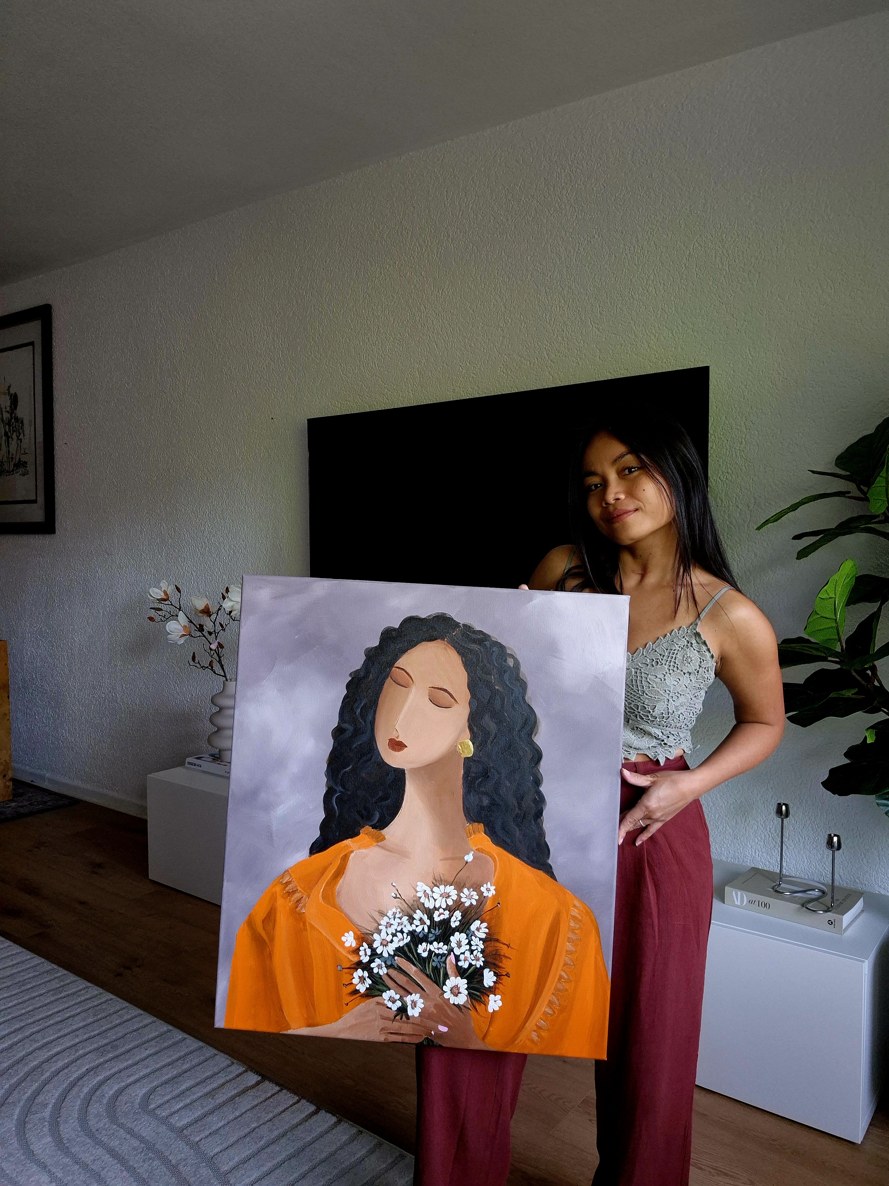 Woman with Daisy flower