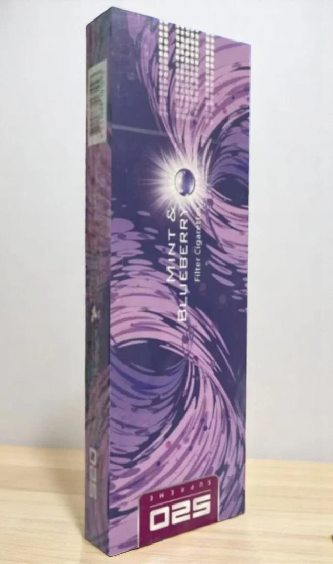 บุหรี่ซิกาแรตกลิ่นมินต์และบลูเบอร์รี่