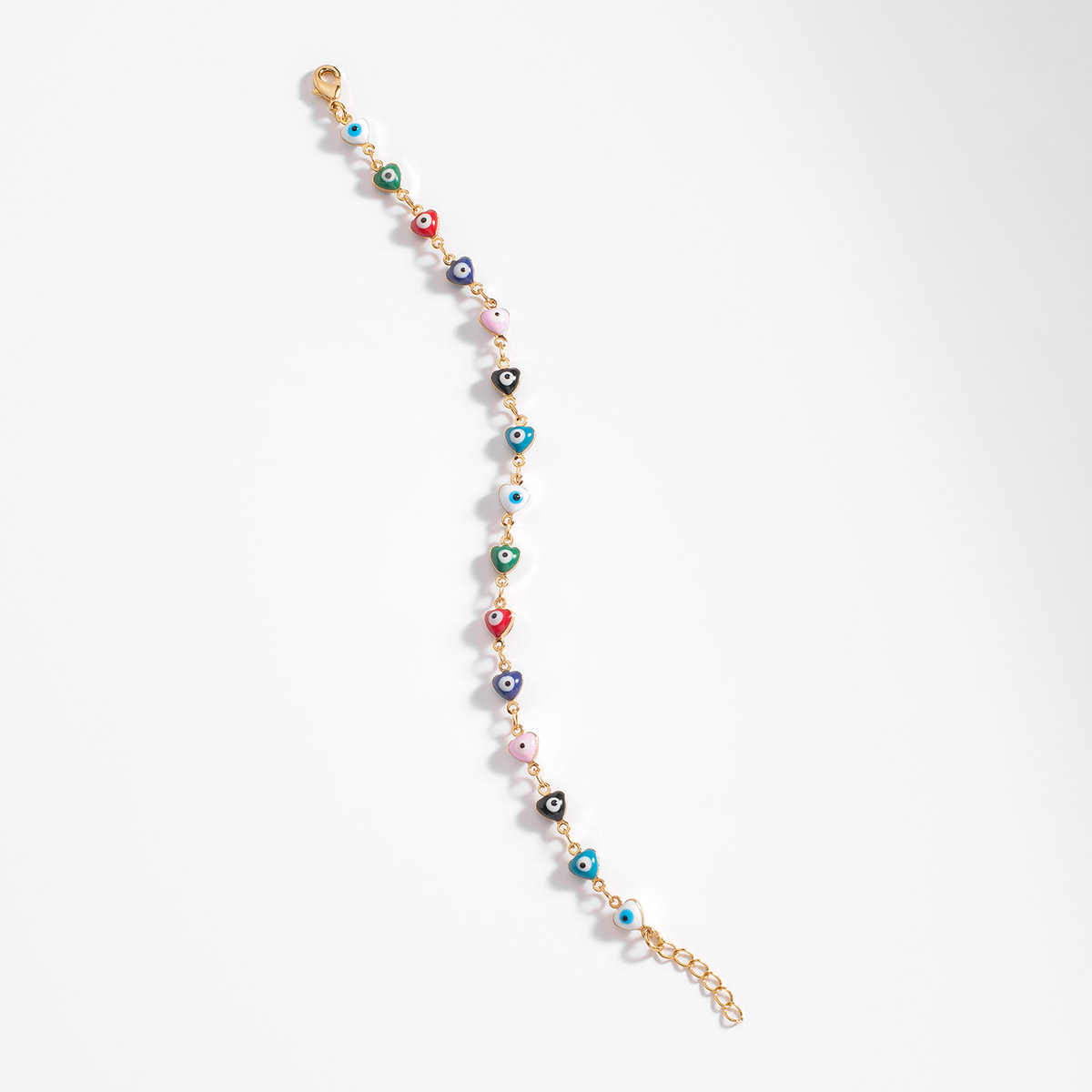 Pulsera baño de oro con diseño de corazones y ojo turco