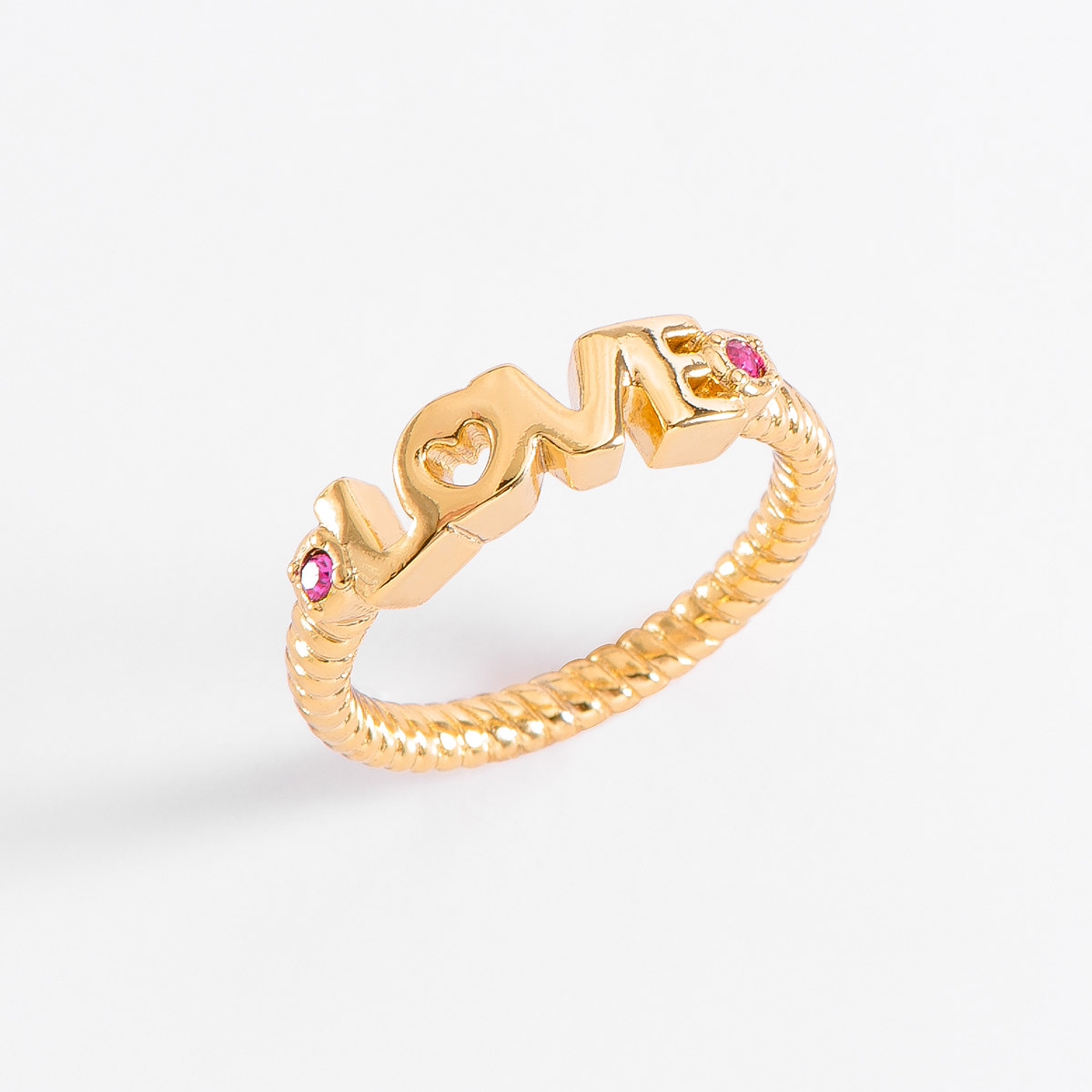 Anillo LOVE en baño de oro con piedras fucsias 18k
