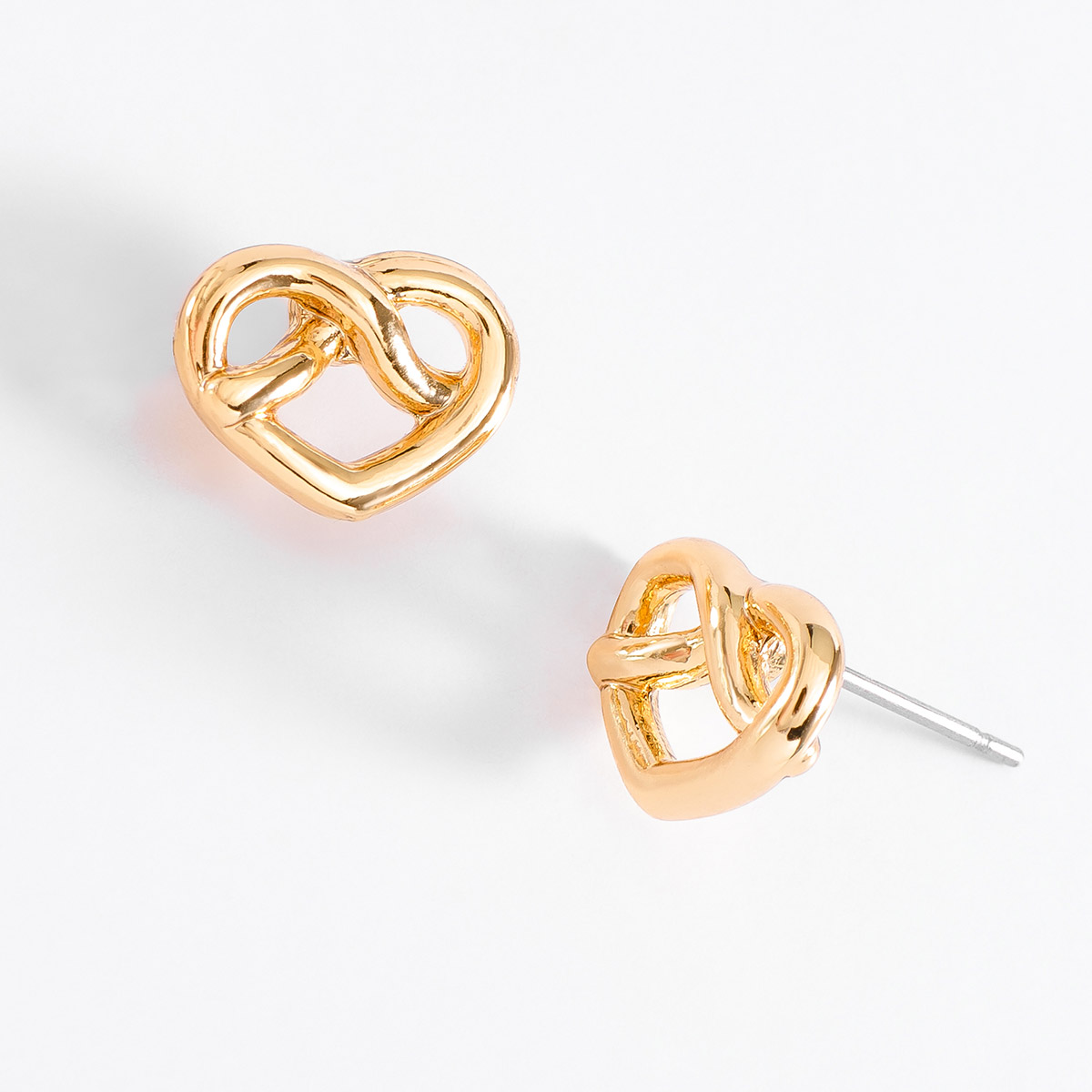 Aretes de corazón en baño de oro 18k