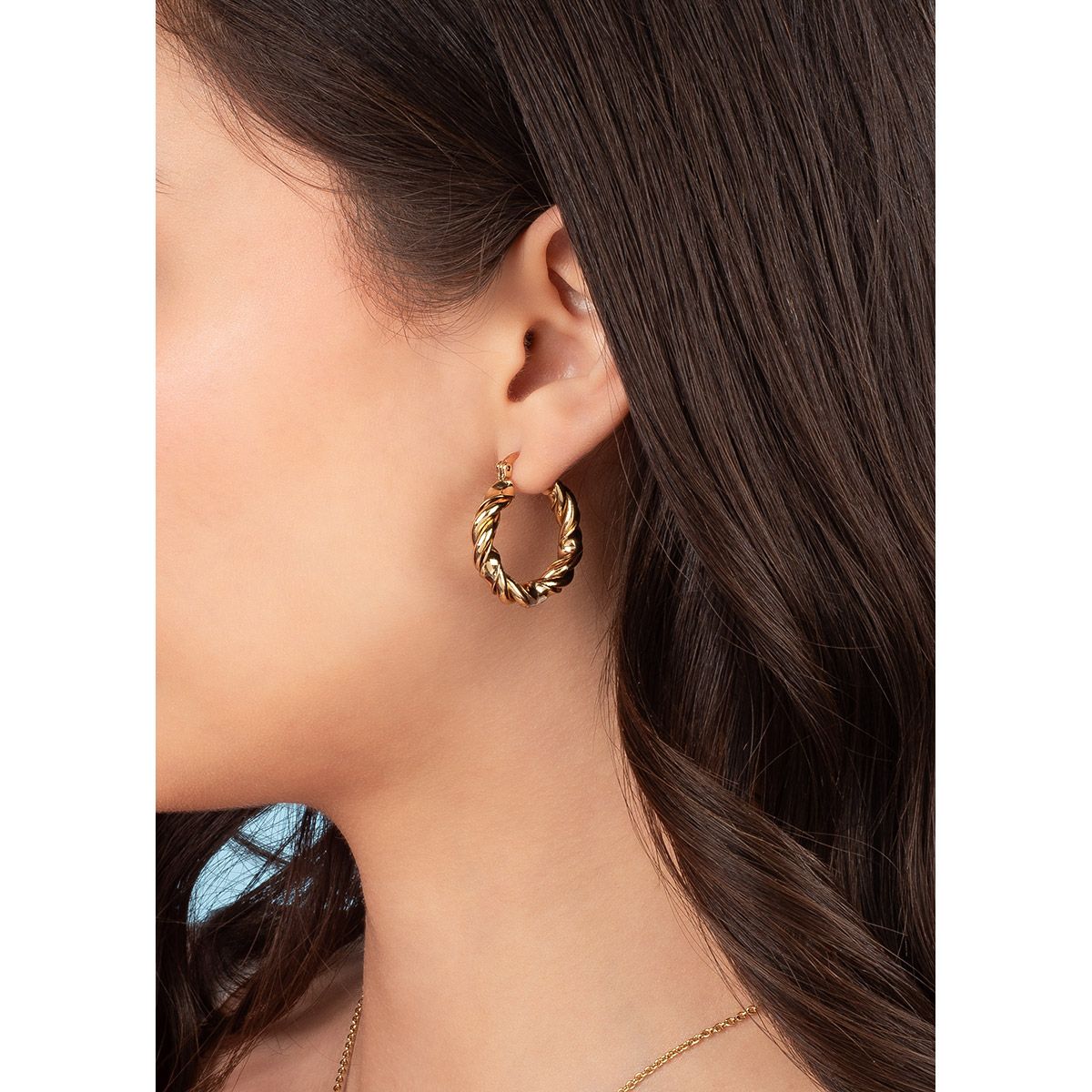 Aretes de aro trenzado dorado