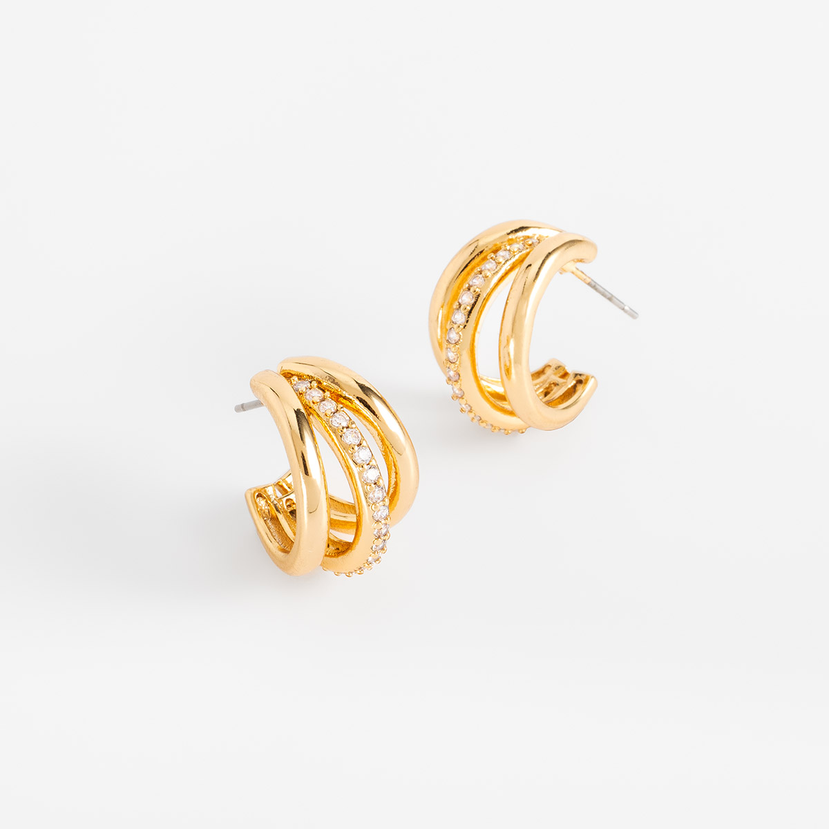 Aretes en baño de oro diseño triple aro y piedras brillante