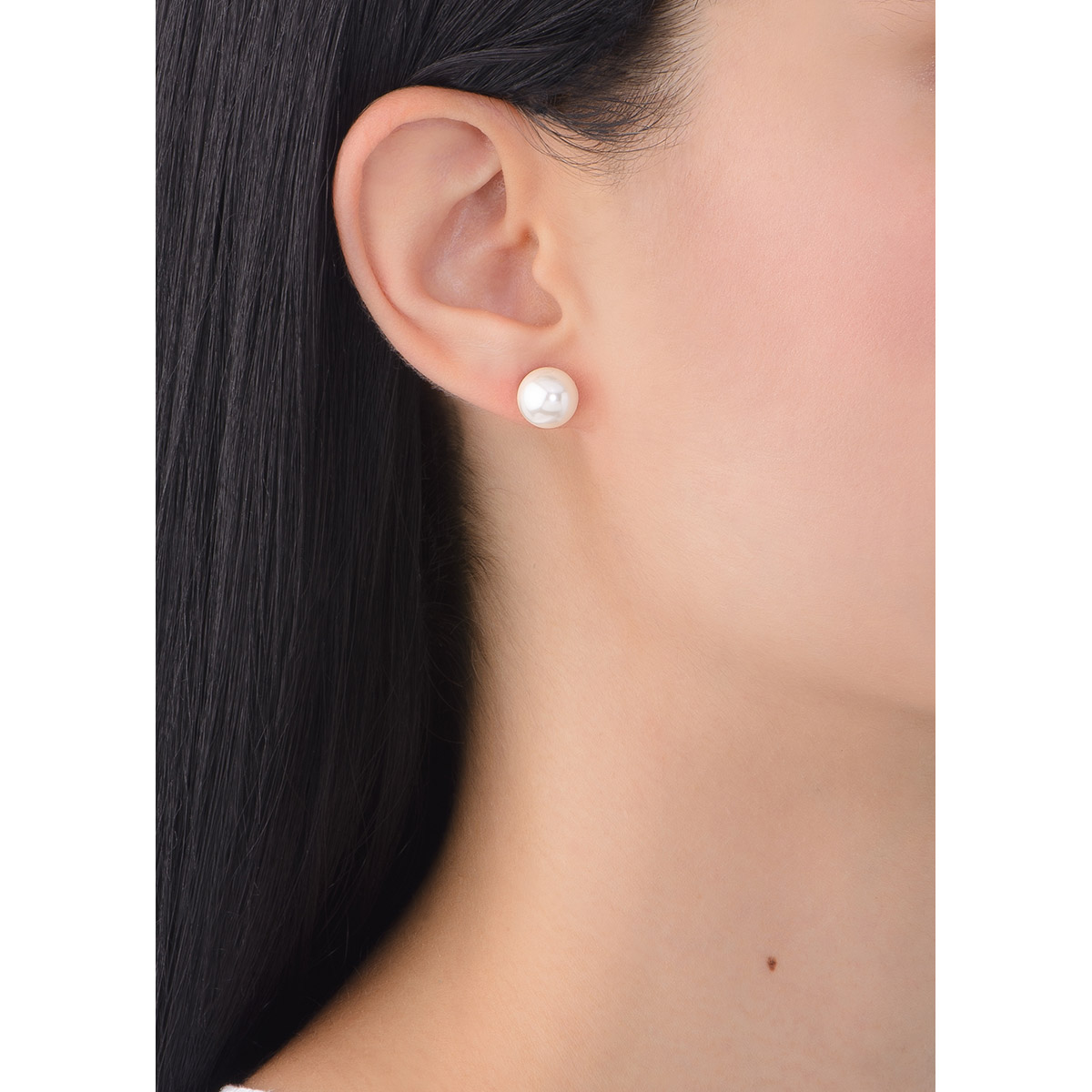 Arete de poste con perla tono crema